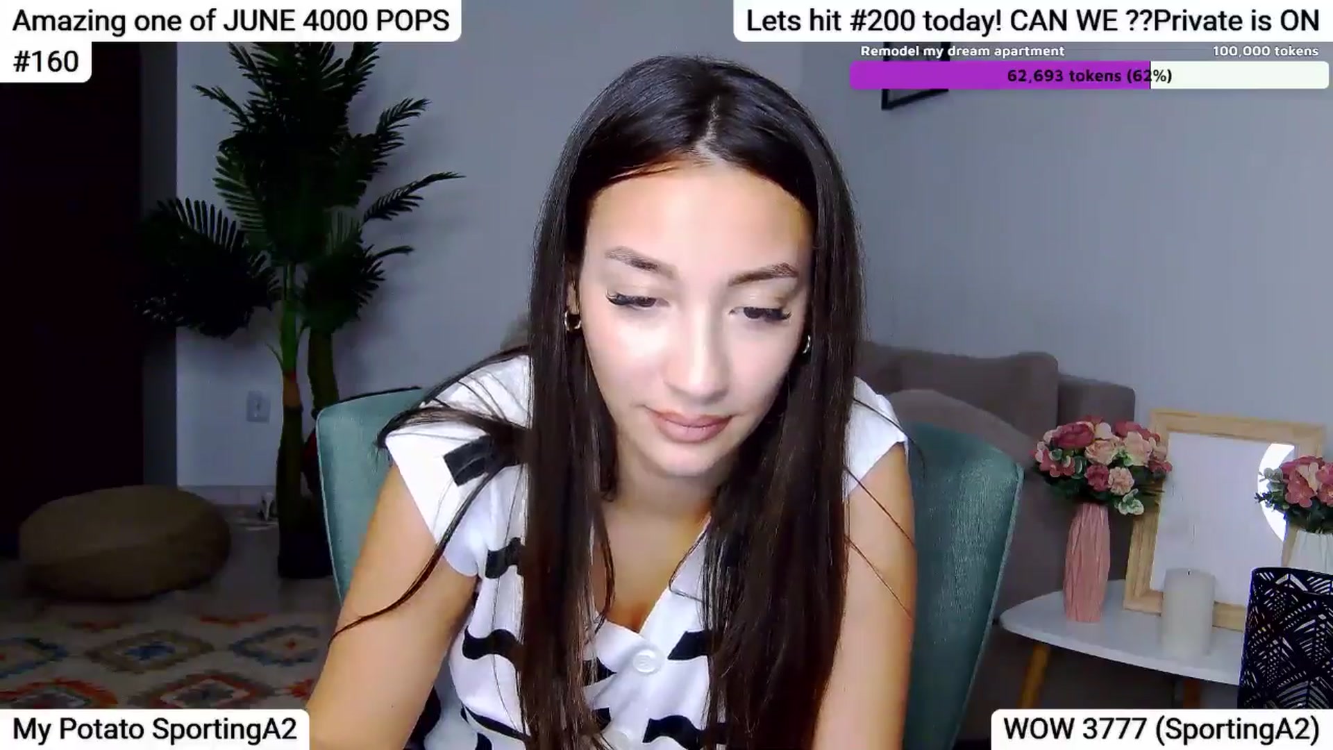 Gallery image thumbnail from SkyV_'s myfreecams stream on, 06/15/2025, 22:01 image 18 of 20
