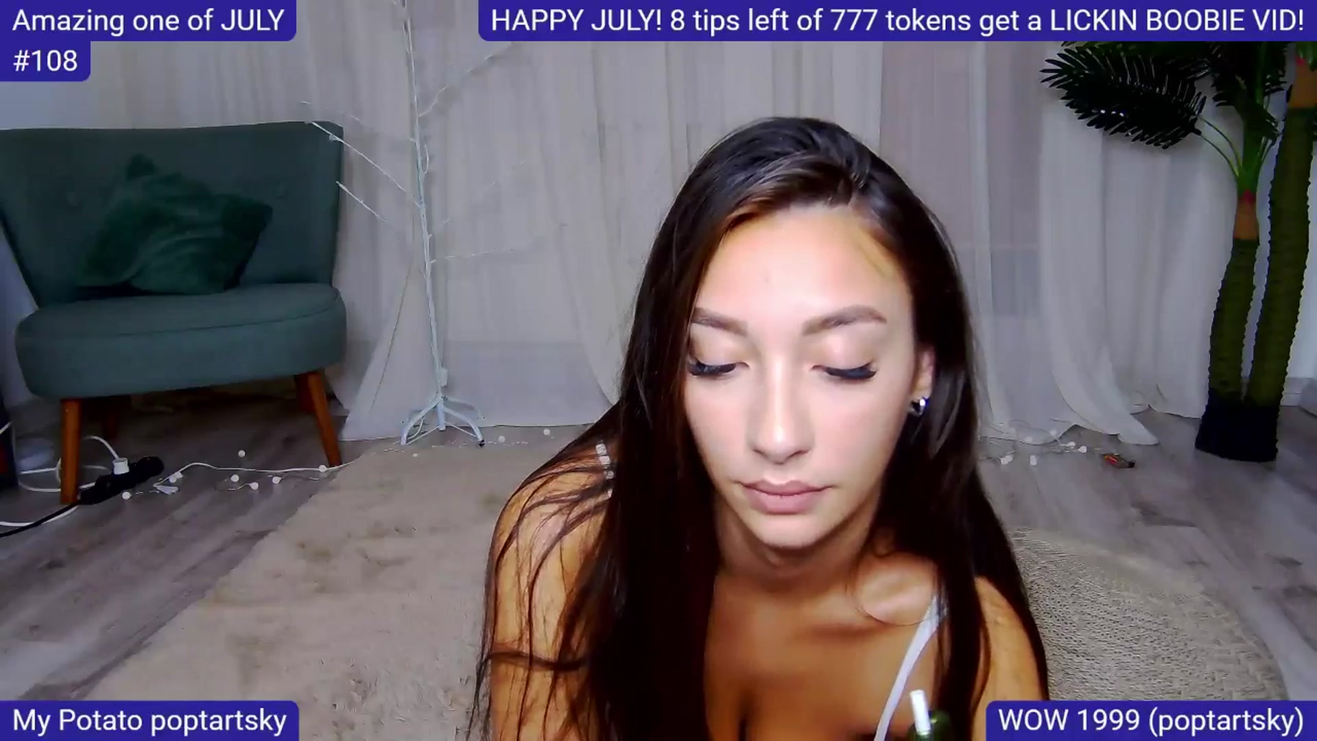 Gallery image thumbnail from SkyV_'s myfreecams stream on, 07/01/2025, 20:09 image 7 of 20