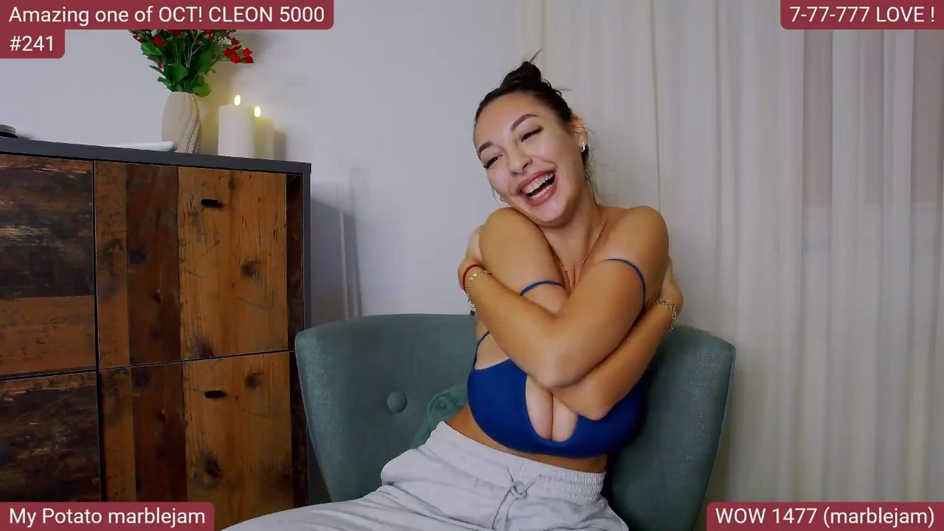Gallery image thumbnail from SkyV_'s myfreecams stream on, 10/13/2025, 18:42 image 12 of 20
