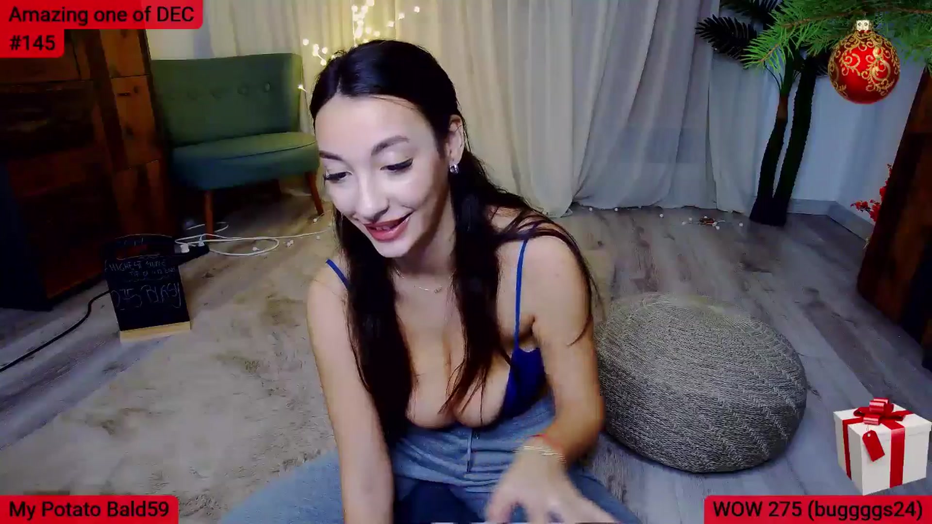 Gallery image thumbnail from SkyV_'s myfreecams stream on, 12/04/2025, 20:51 image 12 of 20