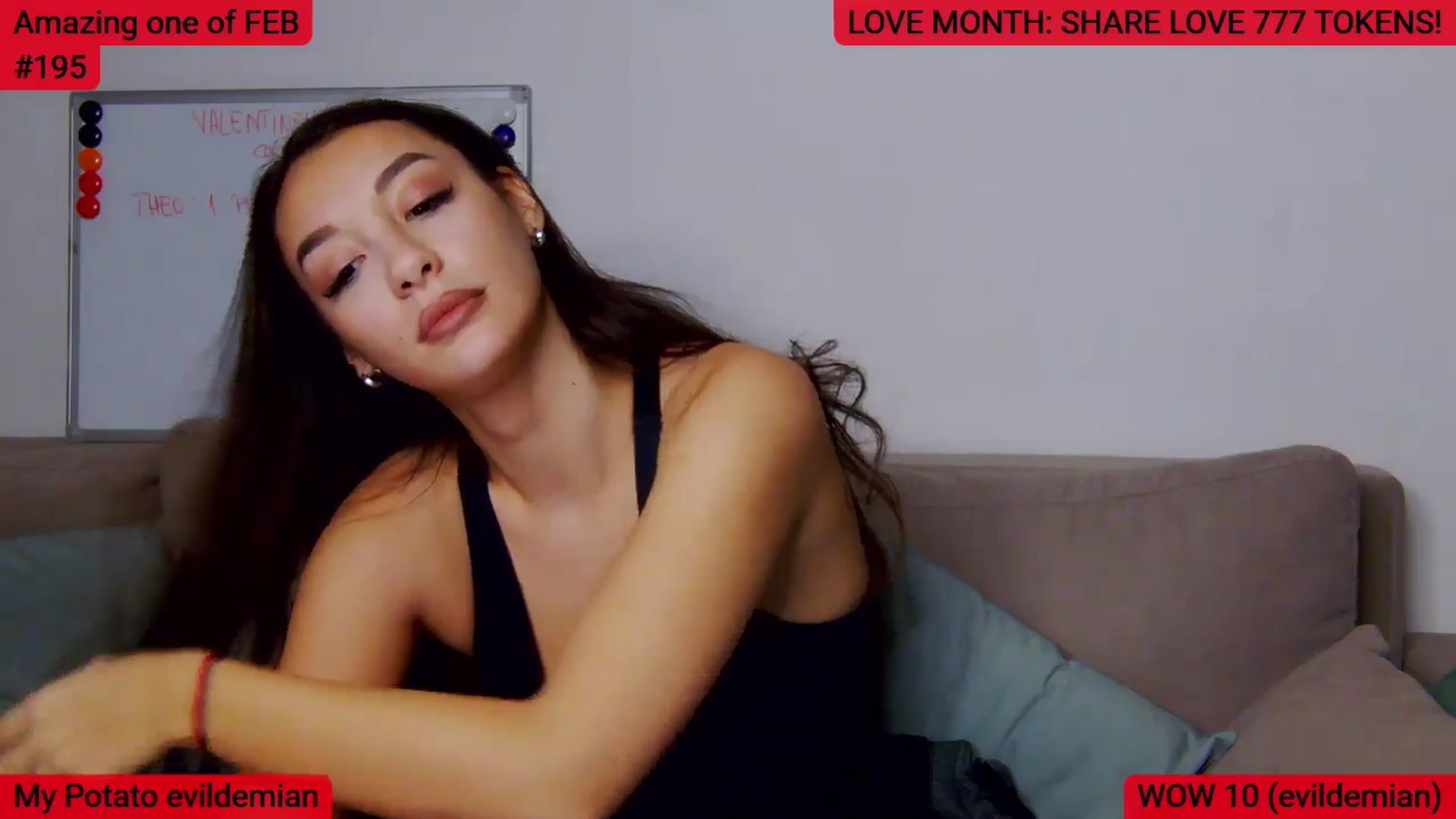 Gallery image thumbnail from SkyV_'s myfreecams stream on, 02/04/2026, 19:04 image 9 of 20