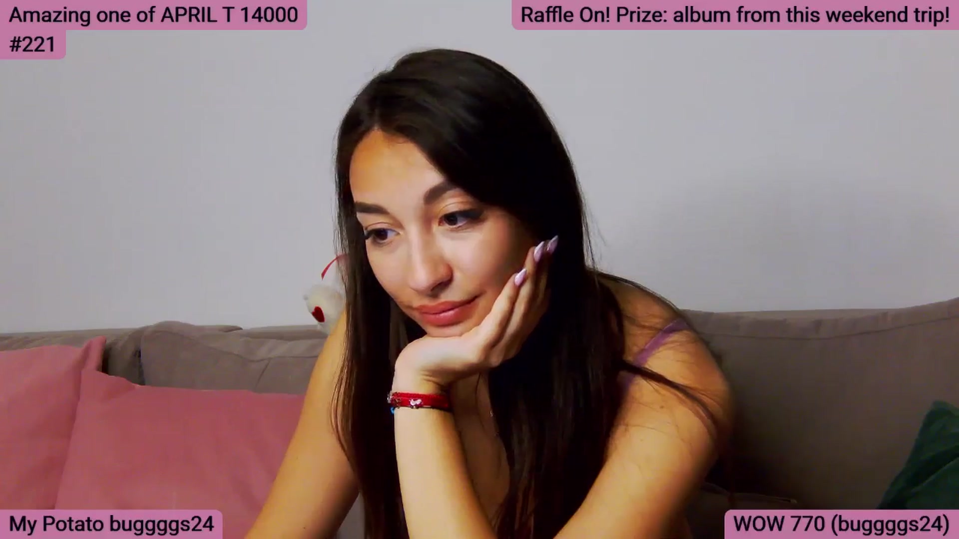Gallery image thumbnail from SkyV_'s myfreecams stream on, 04/29/2026, 19:50 image 14 of 20