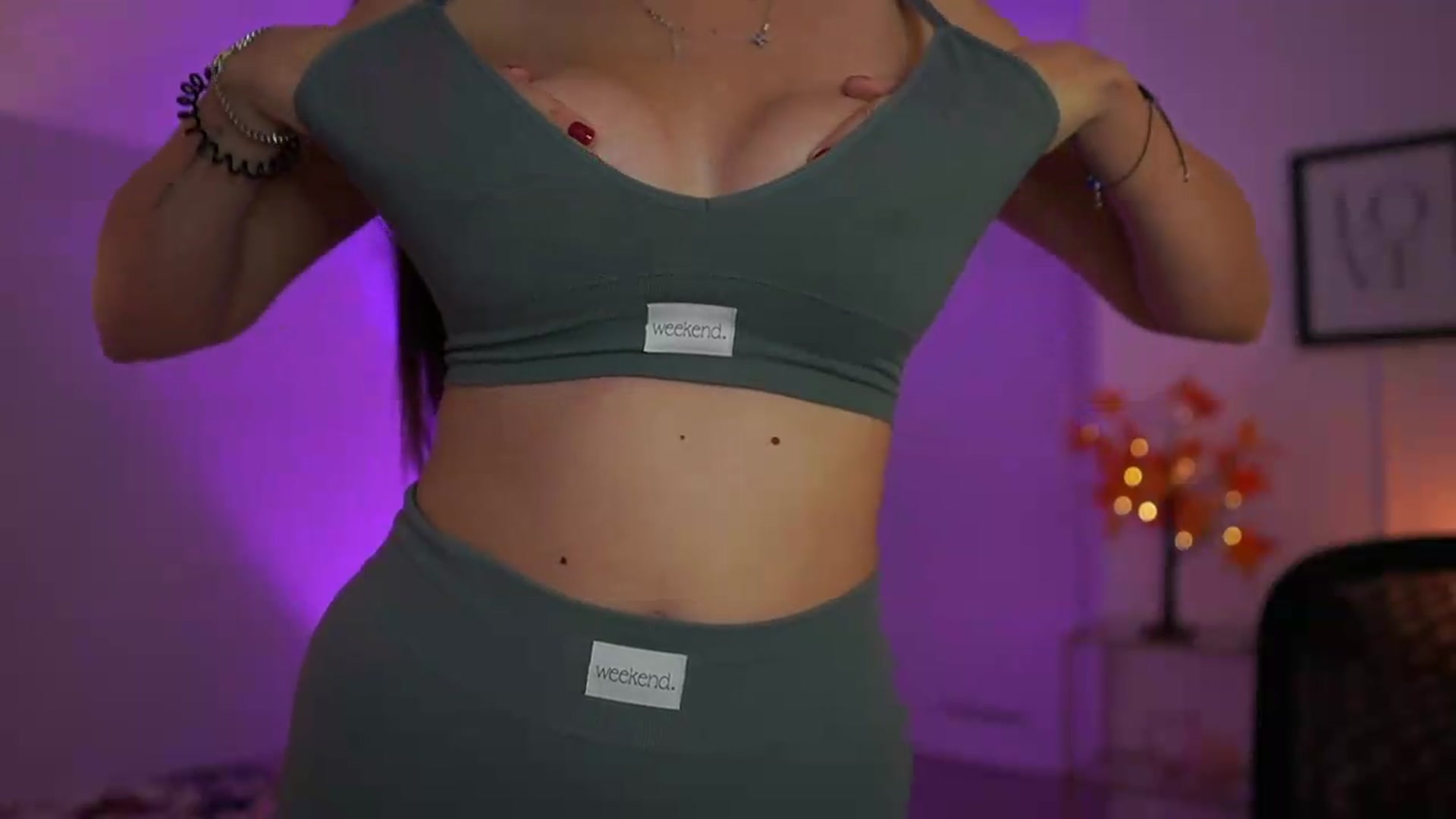 Gallery image thumbnail from Sky_Kate's myfreecams stream on, 09/06/2026, 20:26 image 19 of 20