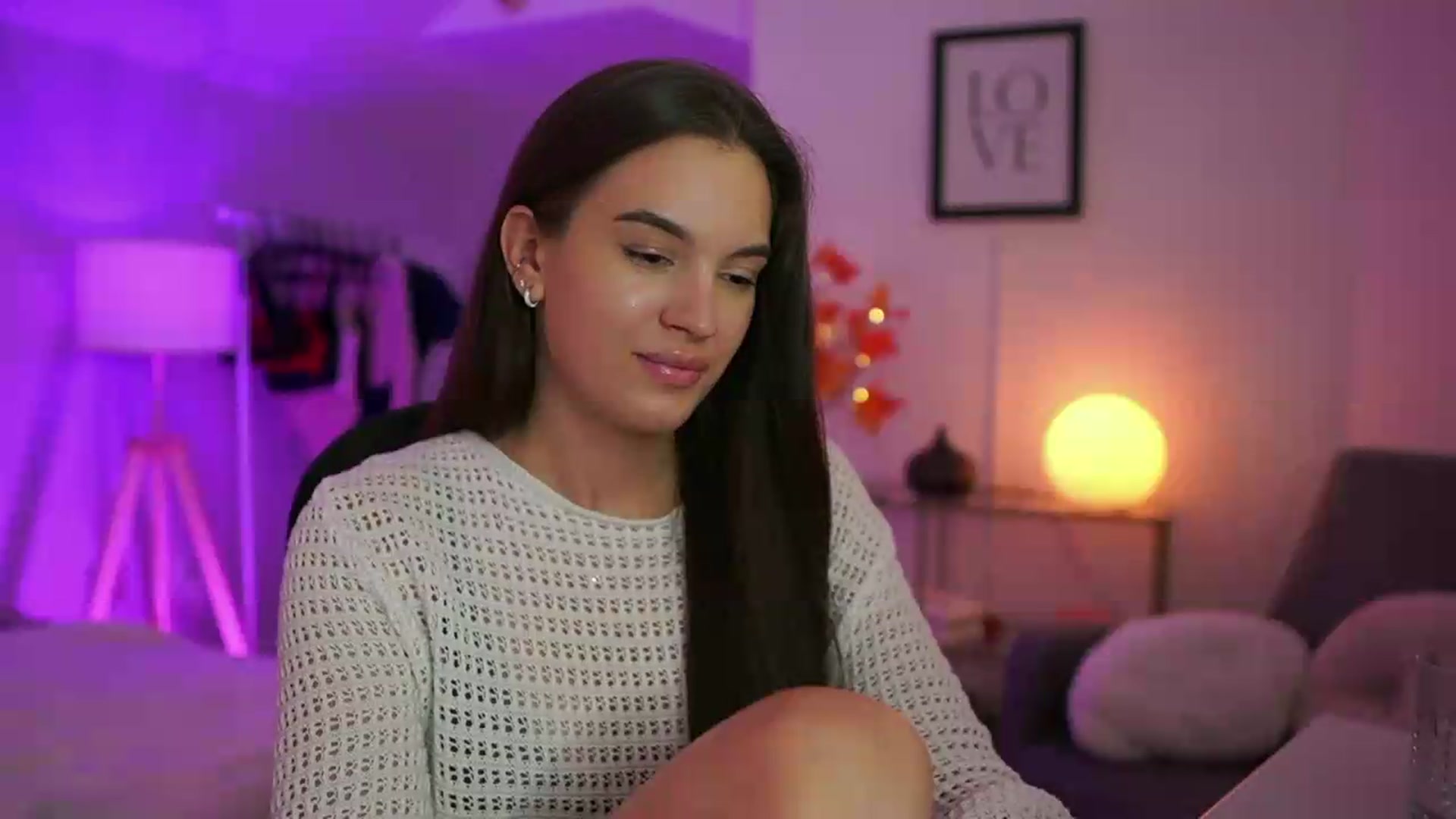 Gallery image thumbnail from Sky_Kate's myfreecams stream on, 09/06/2026, 23:32 image 4 of 20