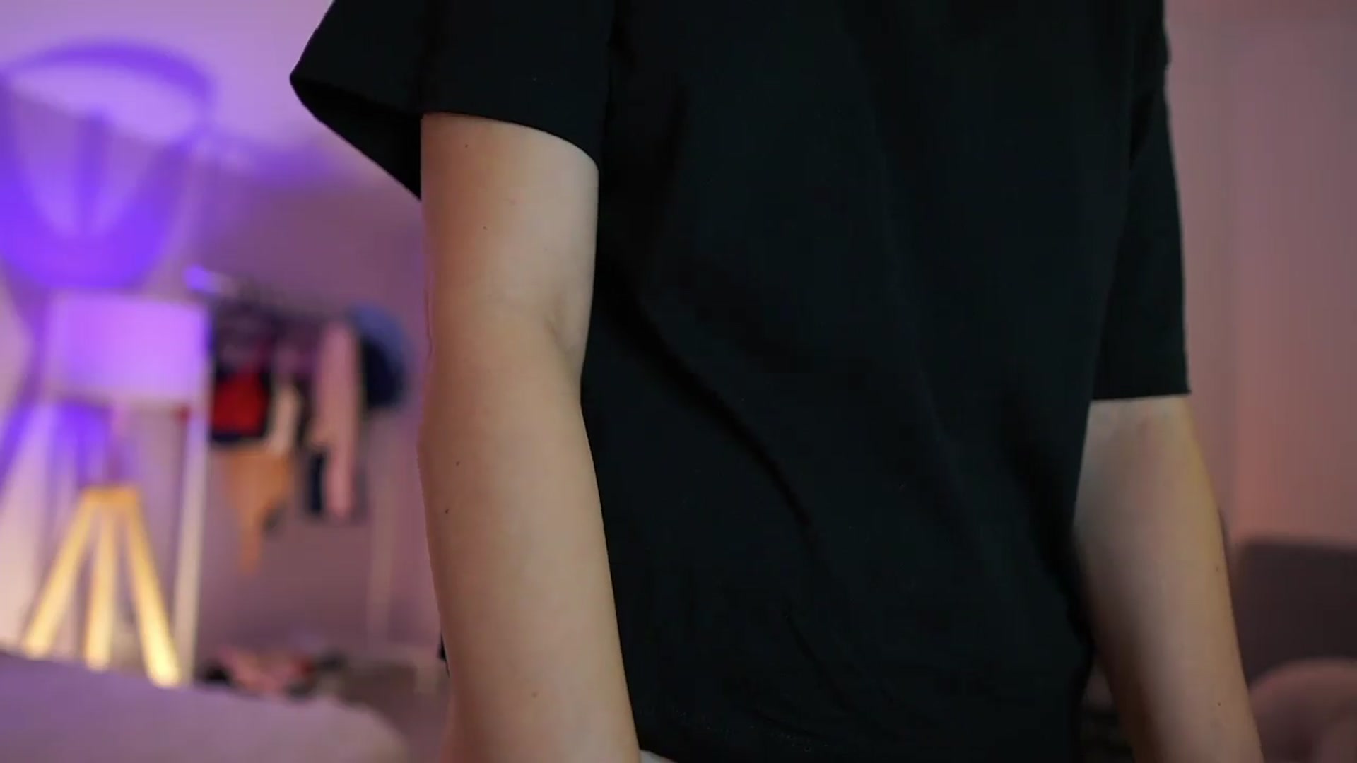 Gallery image thumbnail from Sky_Kate's myfreecams stream on, 09/08/2026, 20:35 image 2 of 20