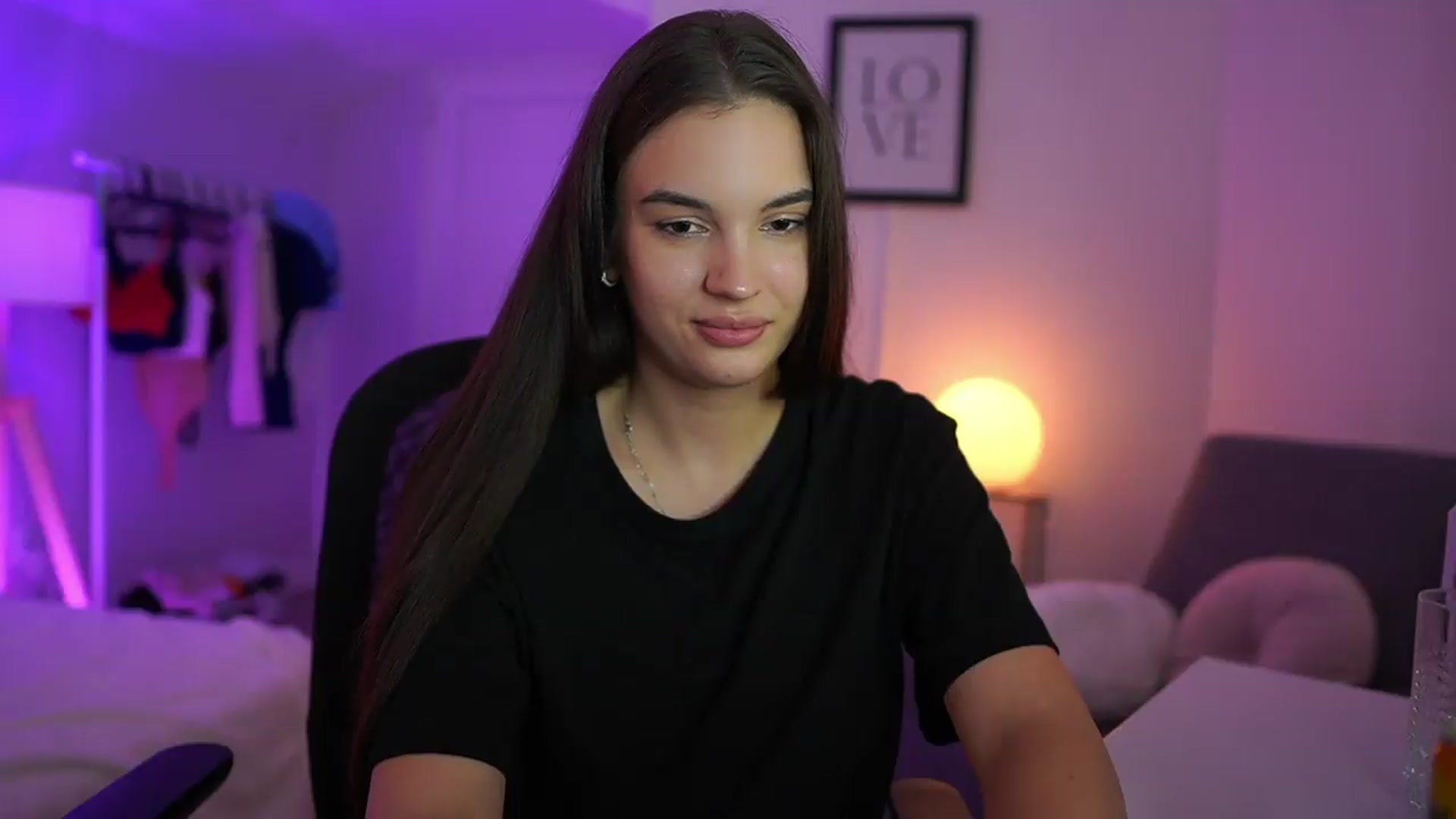 Gallery image thumbnail from Sky_Kate's myfreecams stream on, 09/08/2026, 21:48 image 13 of 20