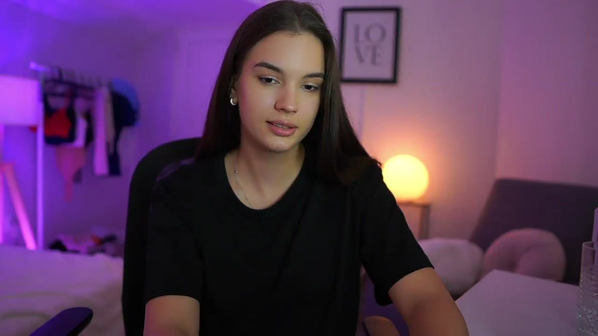 Gallery image thumbnail from Sky_Kate's myfreecams stream on, 09/08/2026, 21:48 image 5 of 20
