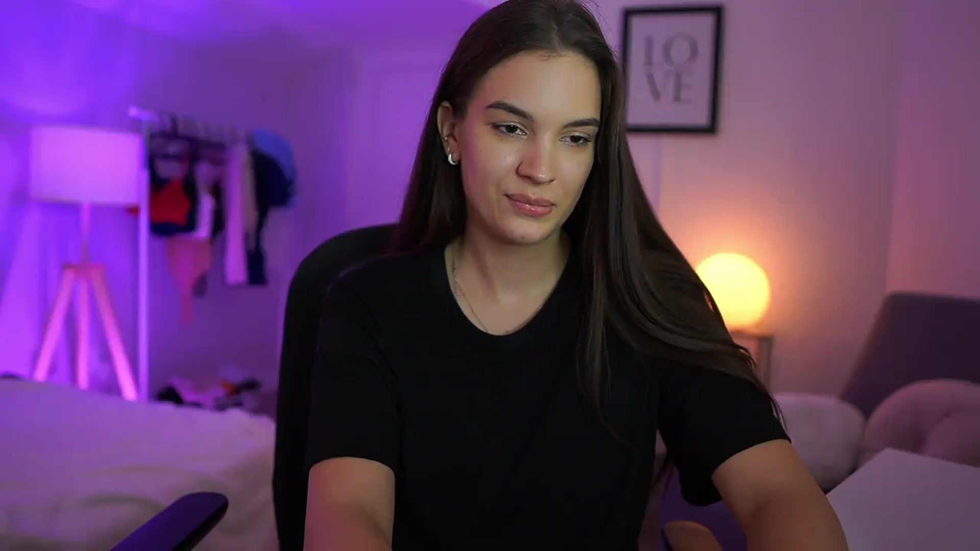 Gallery image thumbnail from Sky_Kate's myfreecams stream on, 09/08/2026, 21:48 image 2 of 20