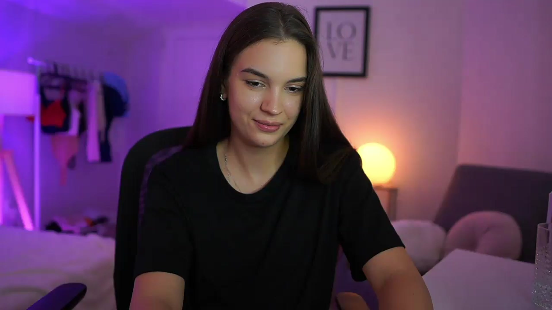 Gallery image thumbnail from Sky_Kate's myfreecams stream on, 09/08/2026, 21:48 image 6 of 20