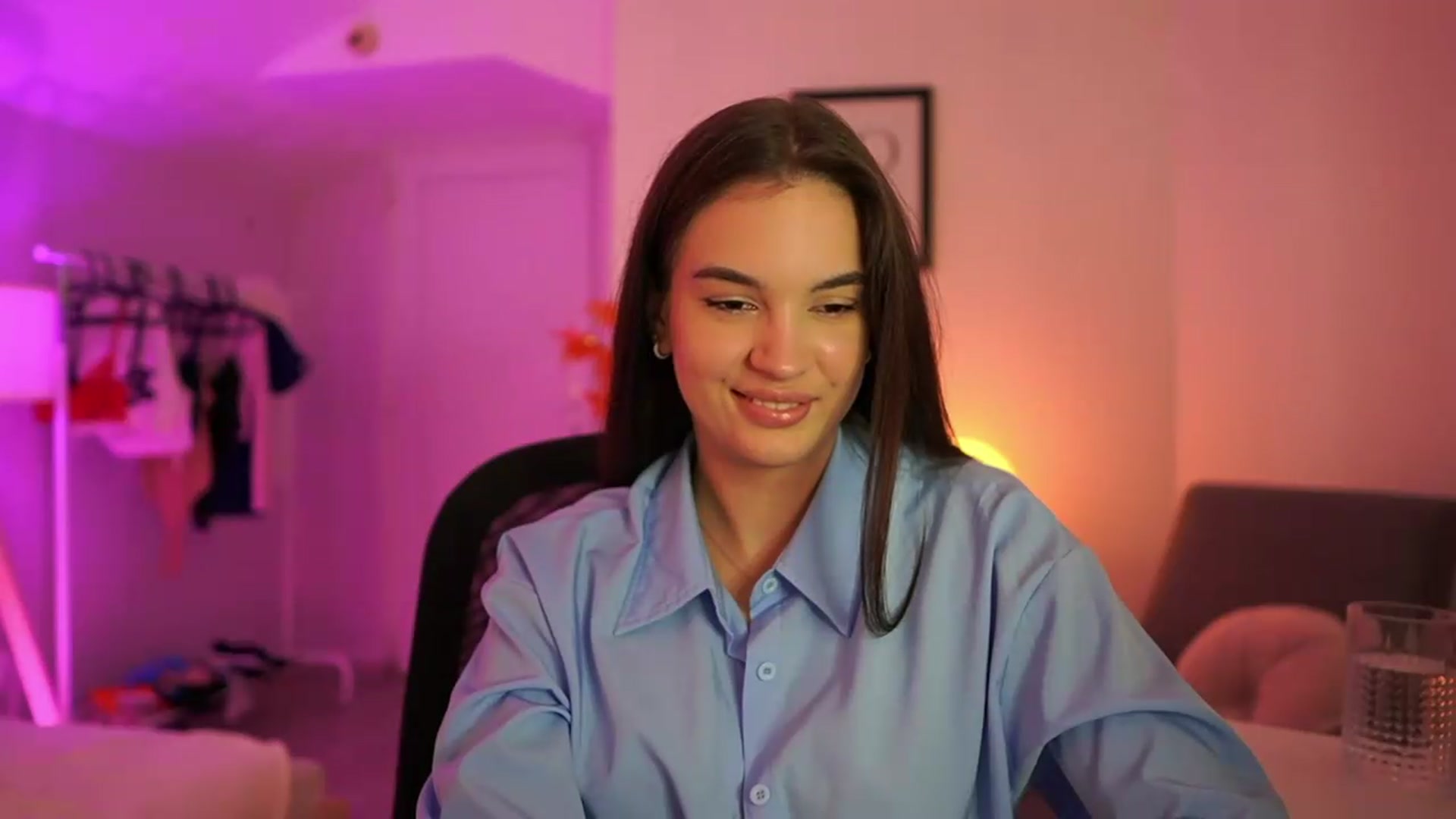 Gallery image thumbnail from Sky_Kate's myfreecams stream on, 09/12/2026, 19:35 image 10 of 20