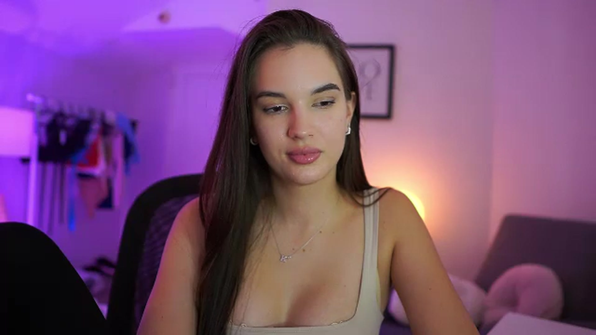 Gallery image thumbnail from Sky_Kate's myfreecams stream on, 09/15/2026, 21:36 image 15 of 20