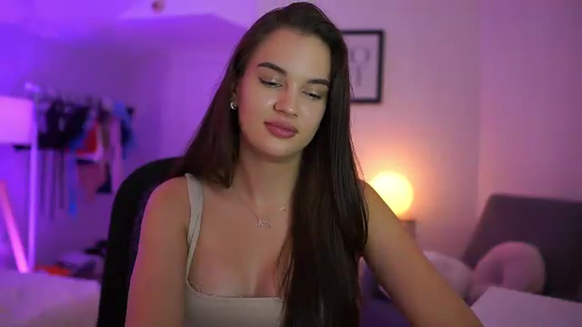 Gallery image thumbnail from Sky_Kate's myfreecams stream on, 09/15/2026, 23:15 image 17 of 20