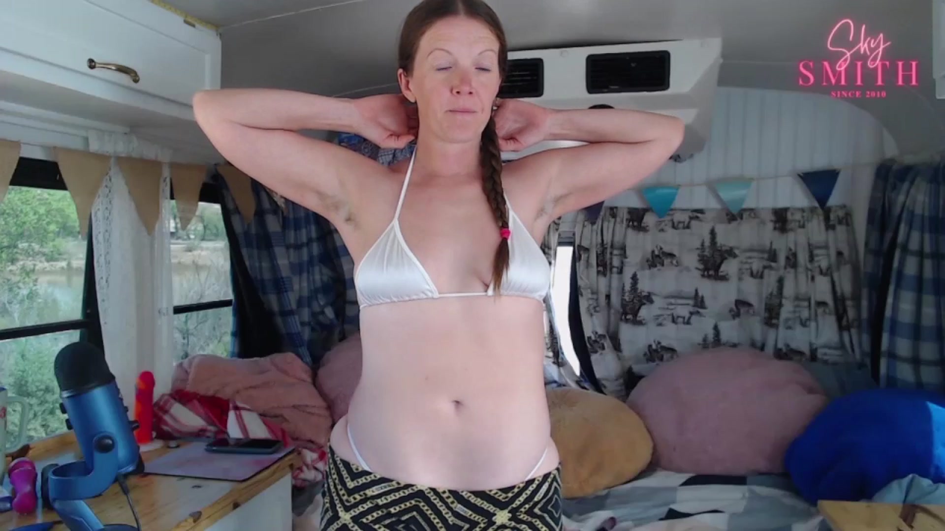 Gallery image thumbnail from Sky_Smith's myfreecams stream on, 04/28/2024, 20:09 image 3 of 20