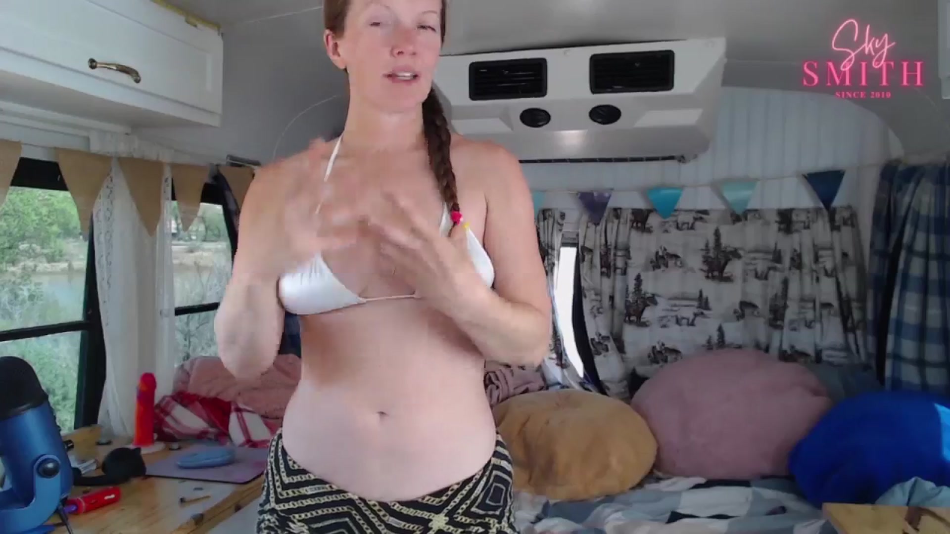 Gallery image thumbnail from Sky_Smith's myfreecams stream on, 04/28/2024, 20:09 image 7 of 20