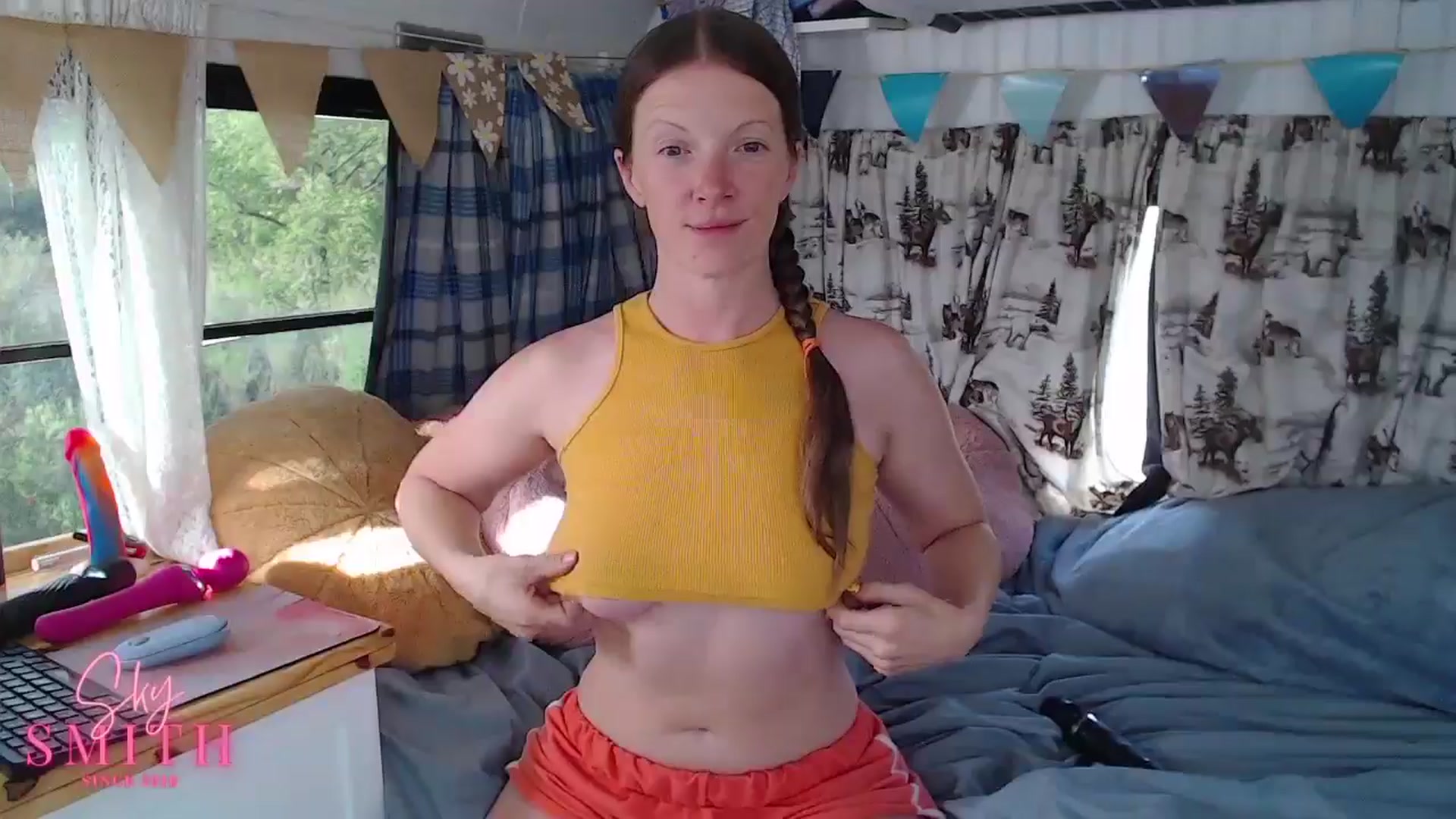 Gallery image thumbnail from Sky_Smith's myfreecams stream on, 04/30/2024, 24:26 image 9 of 20