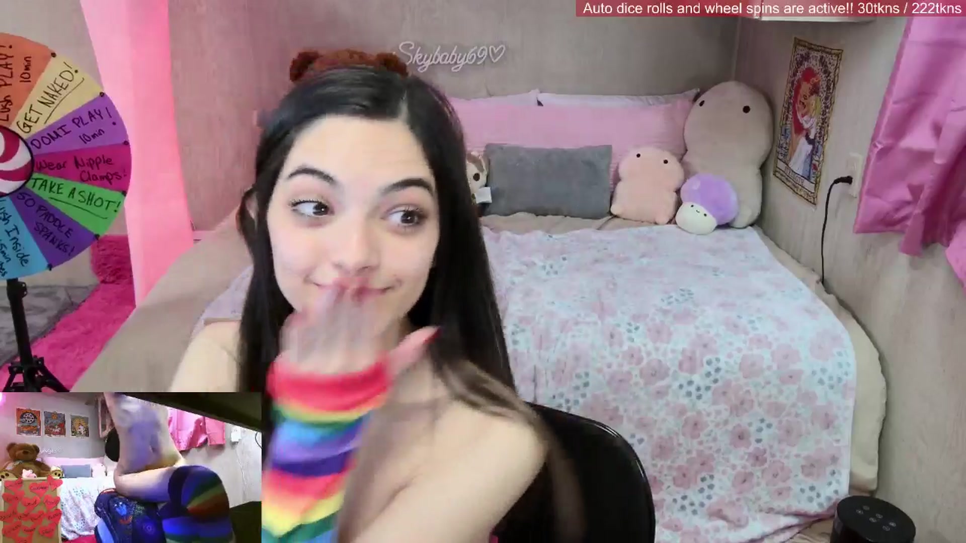 Gallery image thumbnail from Skybaby69's myfreecams stream on, 02/22/2026, 07:02 image 16 of 20