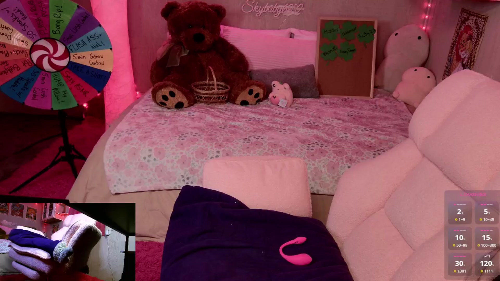 Gallery image thumbnail from Skybaby69's myfreecams stream on, 03/17/2026, 04:15 image 12 of 20