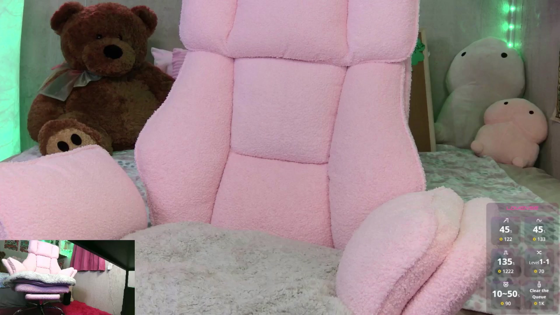 Gallery image thumbnail from Skybaby69's myfreecams stream on, 03/18/2026, 06:33 image 20 of 20
