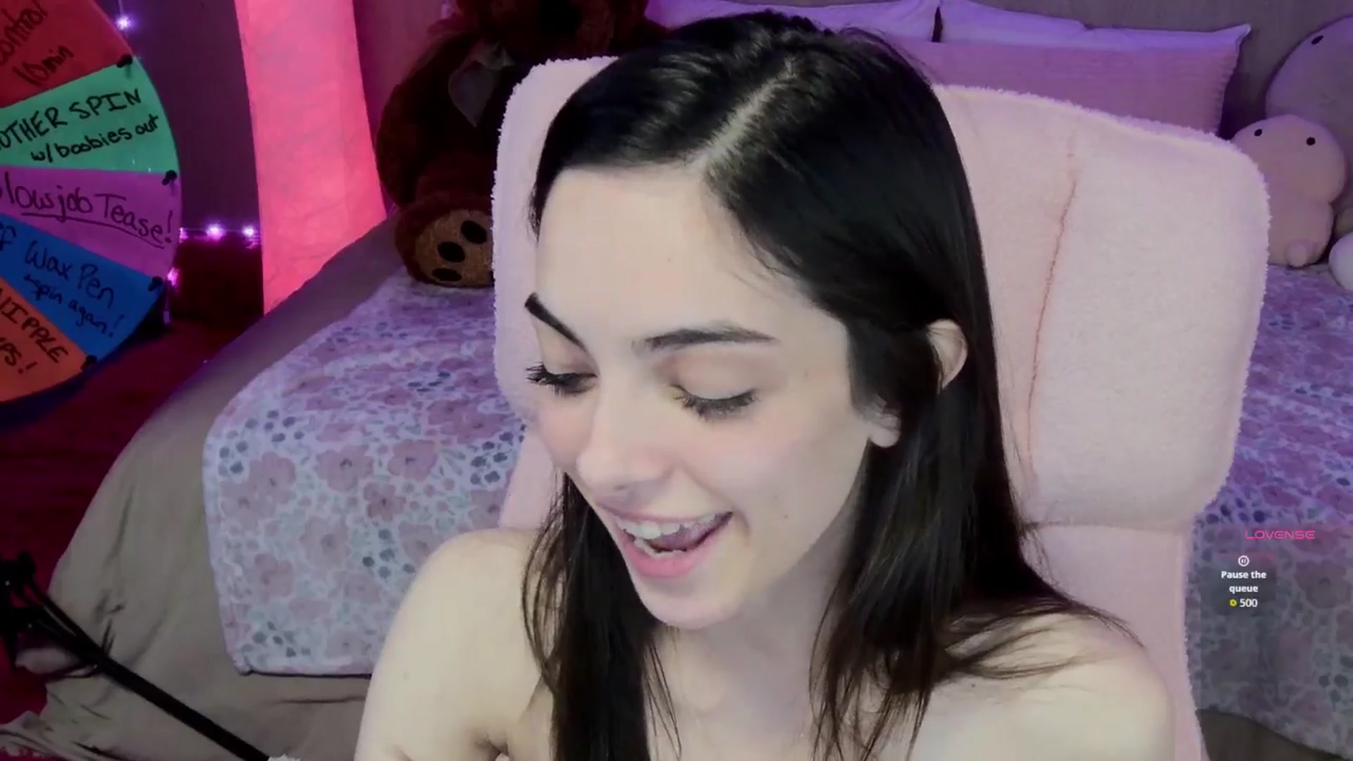 Gallery image thumbnail from Skybaby69's myfreecams stream on, 04/10/2026, 05:26 image 14 of 20