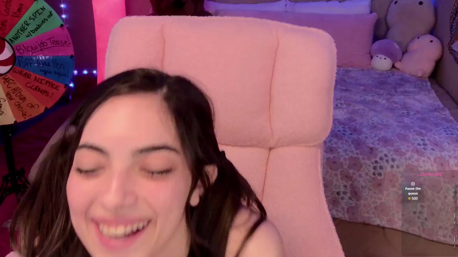 Gallery image thumbnail from Skybaby69's myfreecams stream on, 04/12/2026, 05:30 image 16 of 20