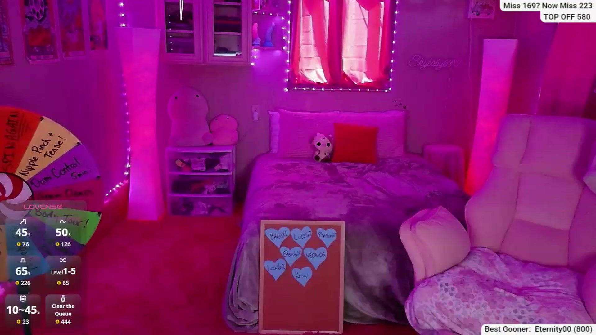 Gallery image thumbnail from Skybaby69's myfreecams stream on, 08/27/2026, 24:03 image 8 of 20