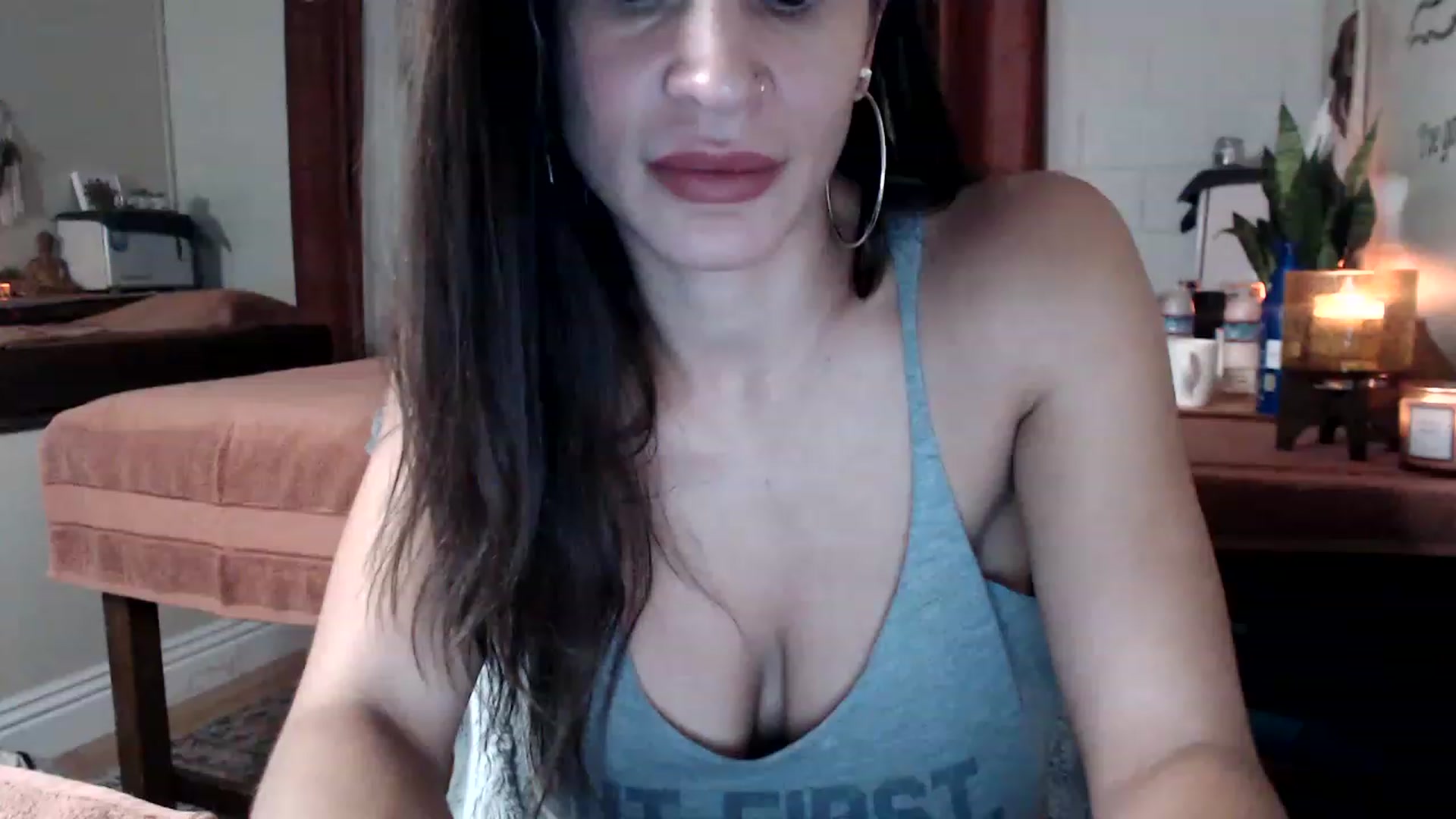 Gallery image thumbnail from Skye_Bunny's myfreecams stream on, 11/15/2022, 11:52 image 7 of 20