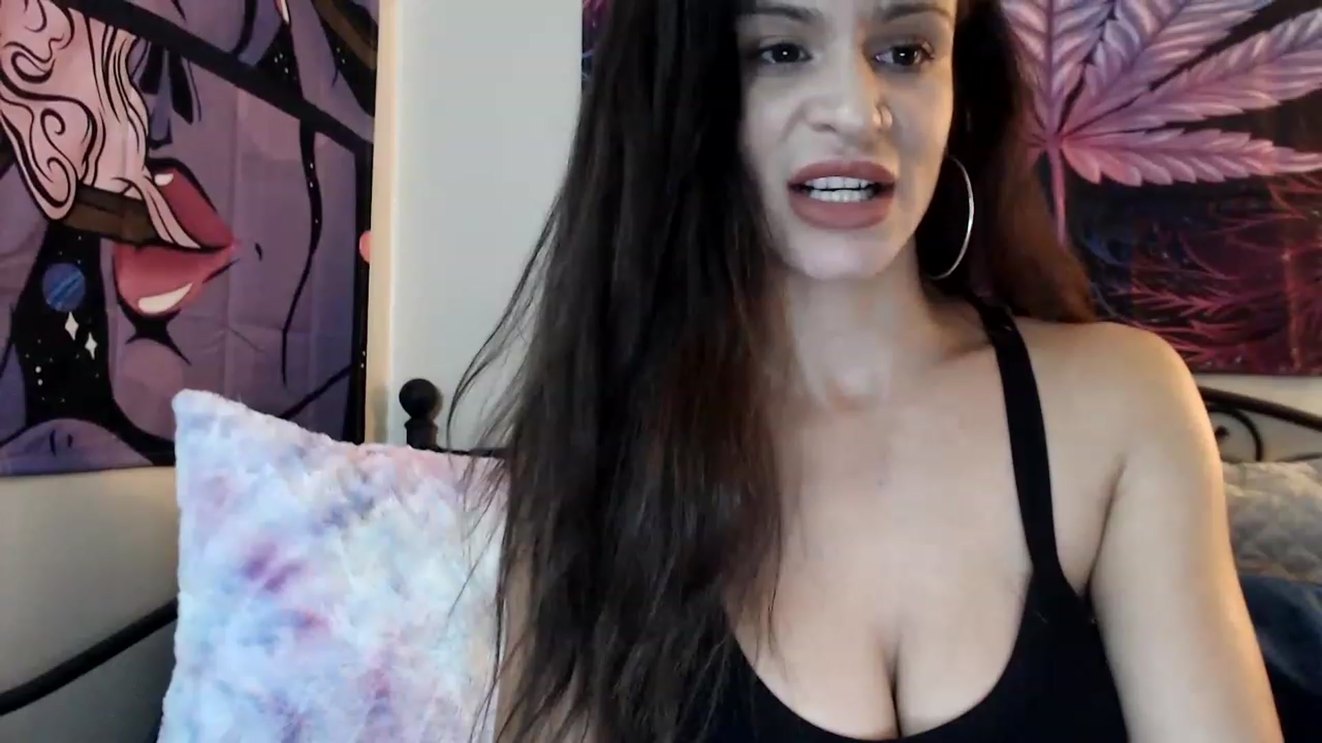 Gallery image thumbnail from Skye_Bunny's myfreecams stream on, 11/16/2022, 09:27 image 8 of 20