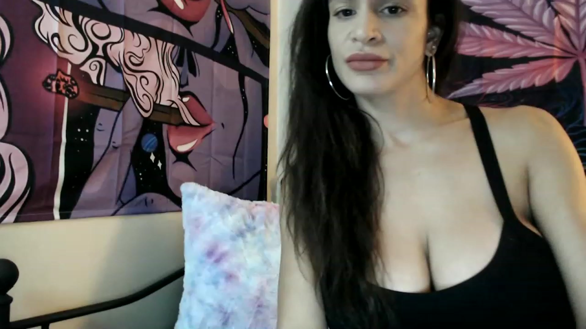 Gallery image thumbnail from Skye_Bunny's myfreecams stream on, 11/16/2022, 09:27 image 1 of 20