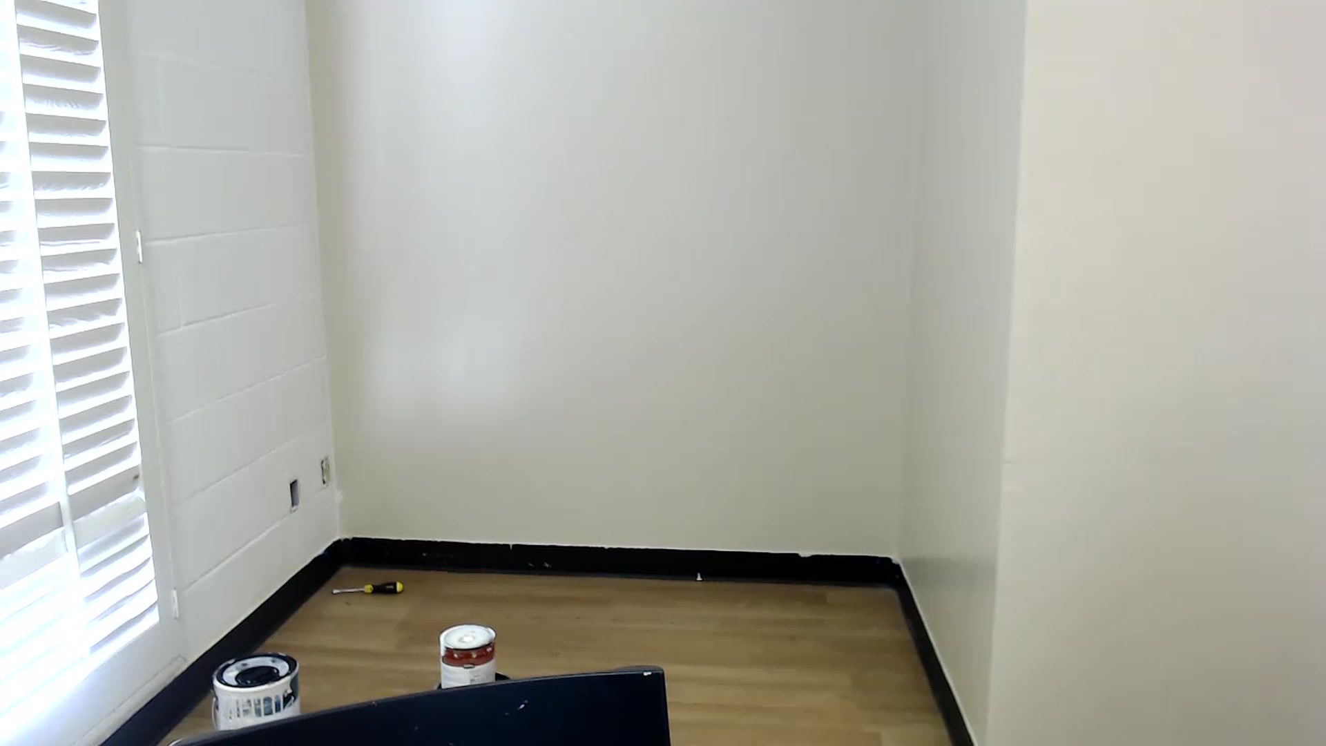 Gallery image thumbnail from Skye_Bunny's myfreecams stream on, 11/20/2022, 18:02 image 13 of 20