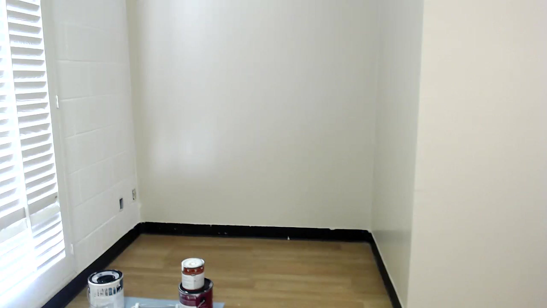 Gallery image thumbnail from Skye_Bunny's myfreecams stream on, 11/20/2022, 18:02 image 14 of 20