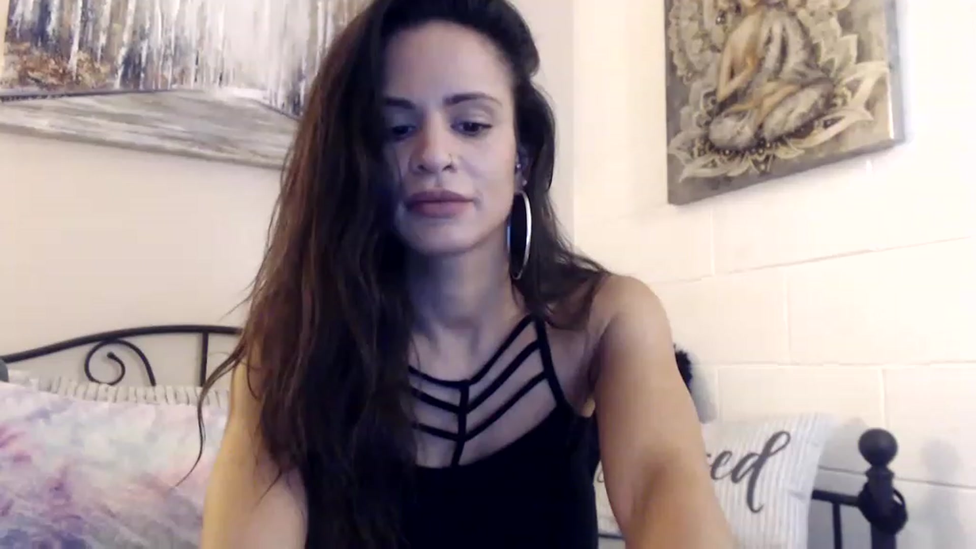 Gallery image thumbnail from Skye_Bunny's myfreecams stream on, 11/28/2022, 14:13 image 2 of 20
