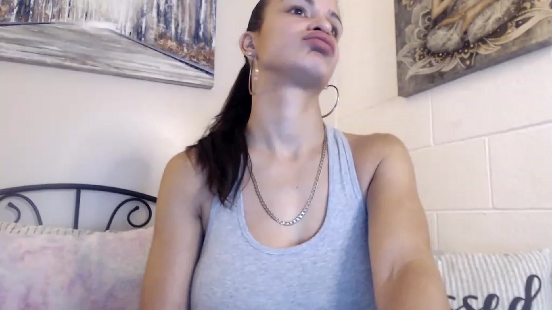 Gallery image thumbnail from Skye_Bunny's myfreecams stream on, 12/03/2022, 14:25 image 9 of 20