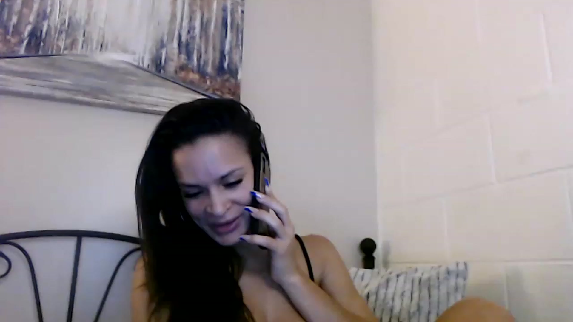 Gallery image thumbnail from Skye_Bunny's myfreecams stream on, 12/04/2022, 09:53 image 13 of 20