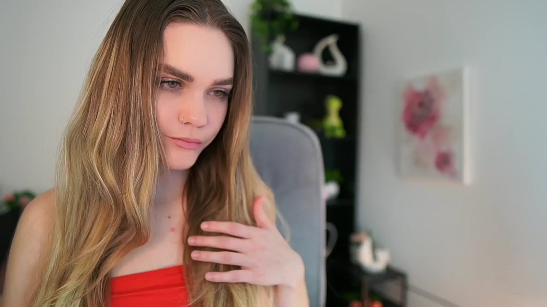 Gallery image thumbnail from Skyla_Novea_'s myfreecams stream on, 03/18/2024, 21:16 image 14 of 20