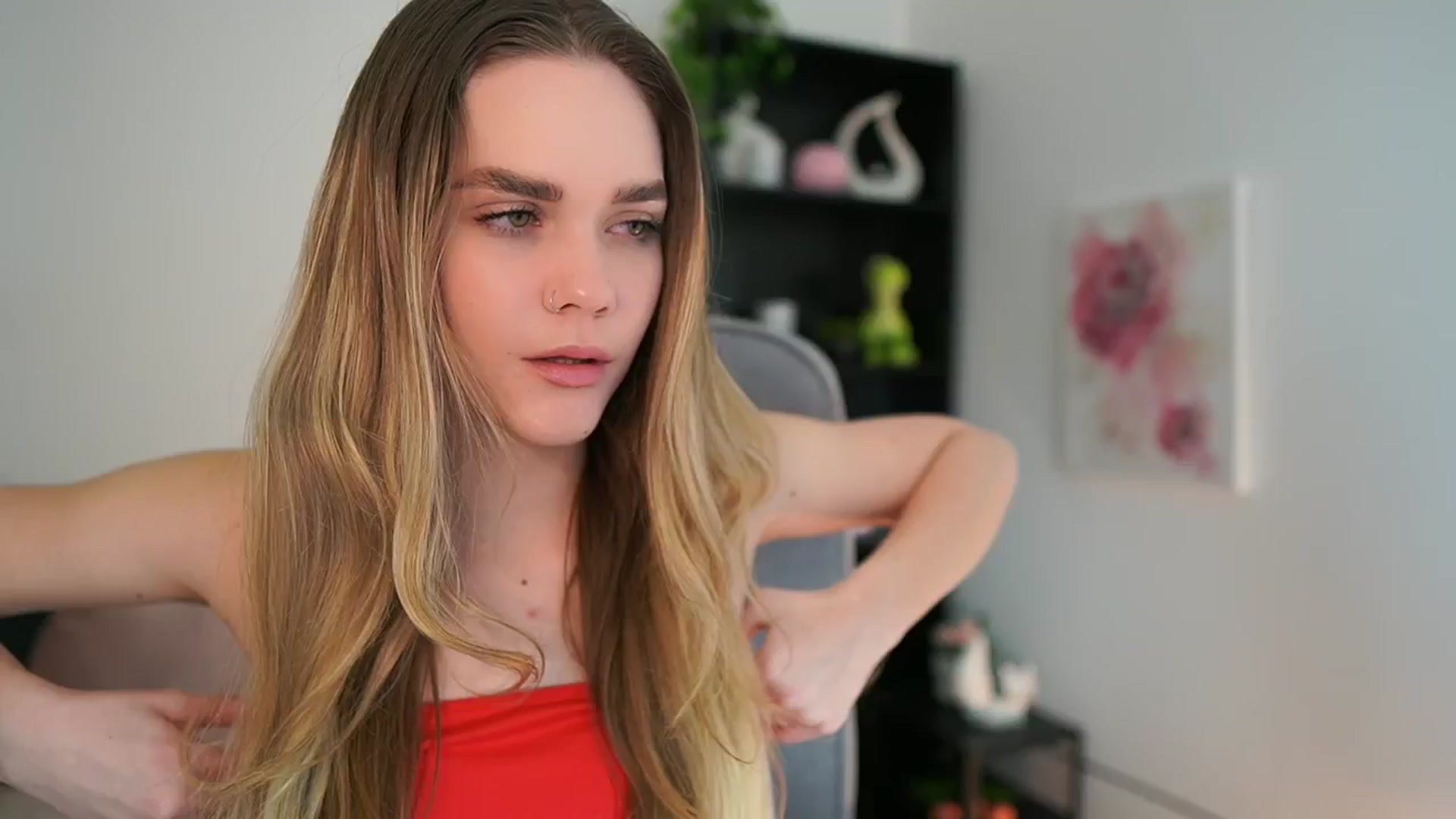 Gallery image thumbnail from Skyla_Novea_'s myfreecams stream on, 03/18/2024, 21:16 image 11 of 20
