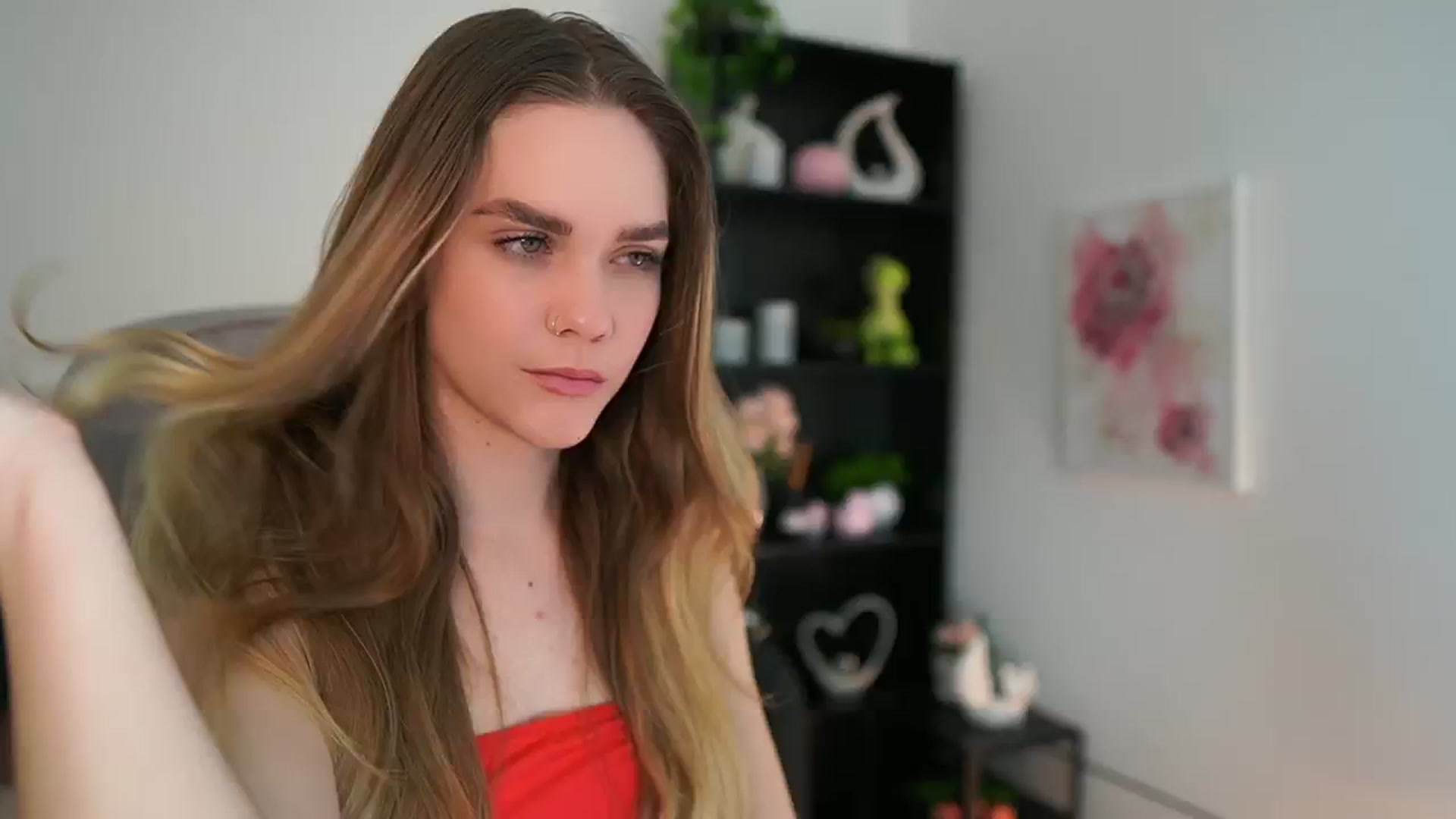 Gallery image thumbnail from Skyla_Novea_'s myfreecams stream on, 03/18/2024, 21:16 image 7 of 20