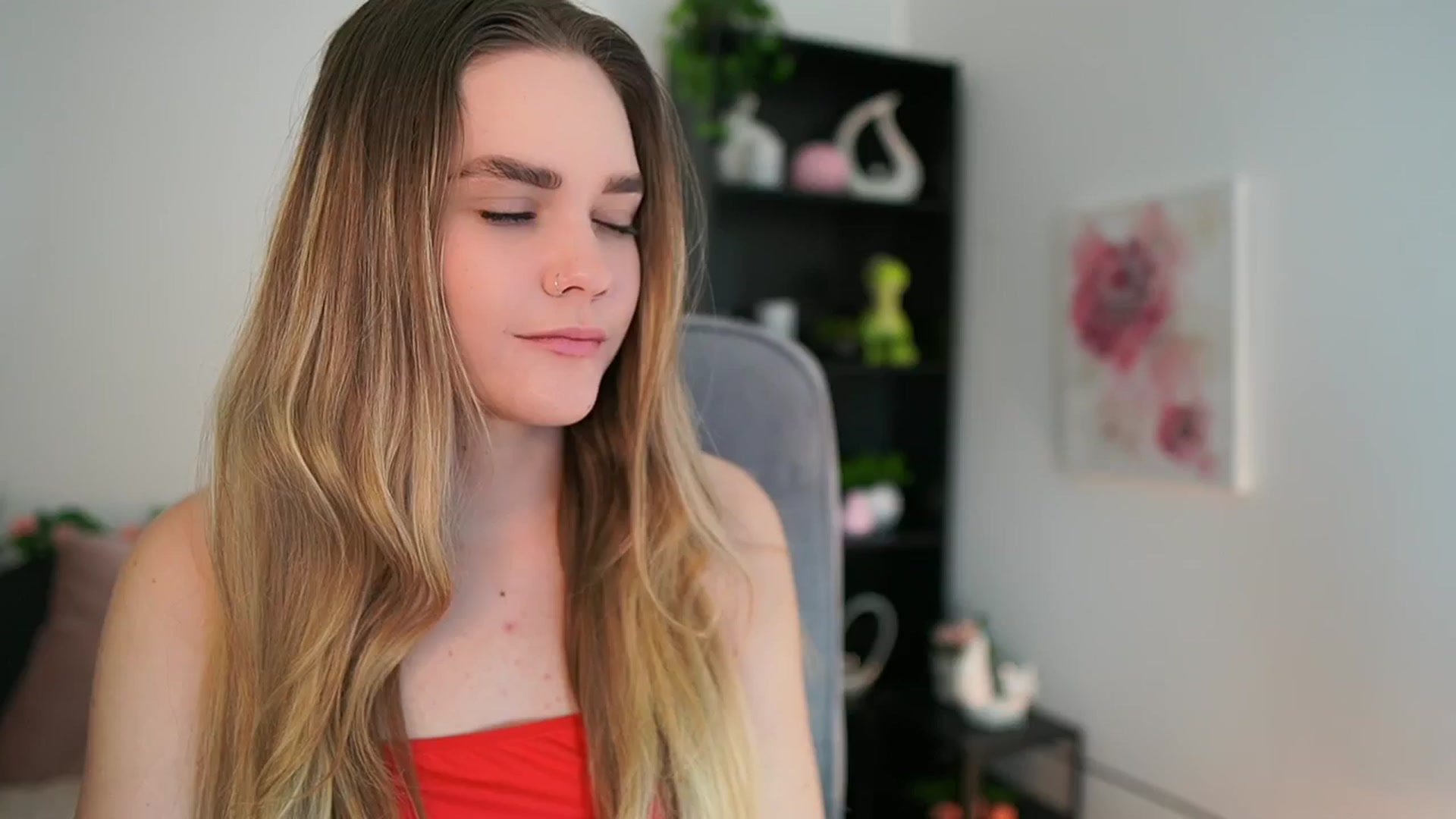 Gallery image thumbnail from Skyla_Novea_'s myfreecams stream on, 03/18/2024, 21:16 image 15 of 20