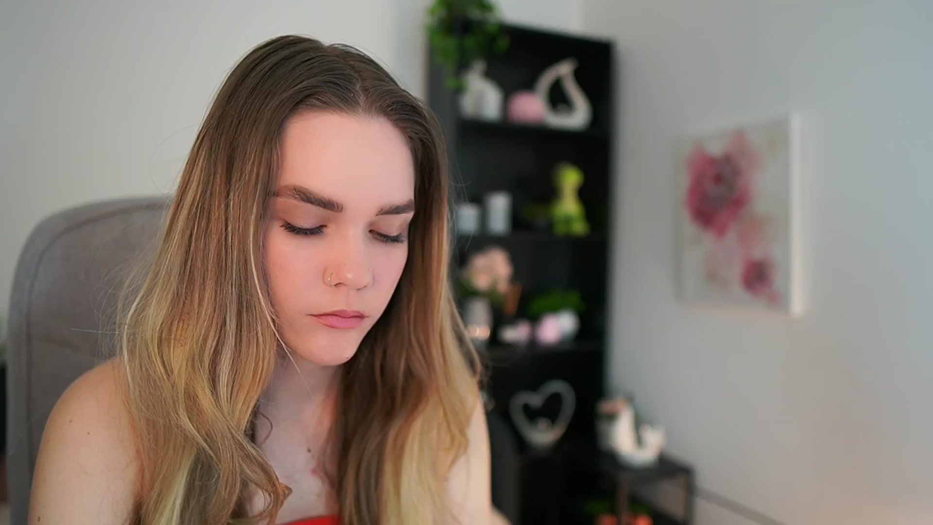 Gallery image thumbnail from Skyla_Novea_'s myfreecams stream on, 03/18/2024, 21:16 image 3 of 20