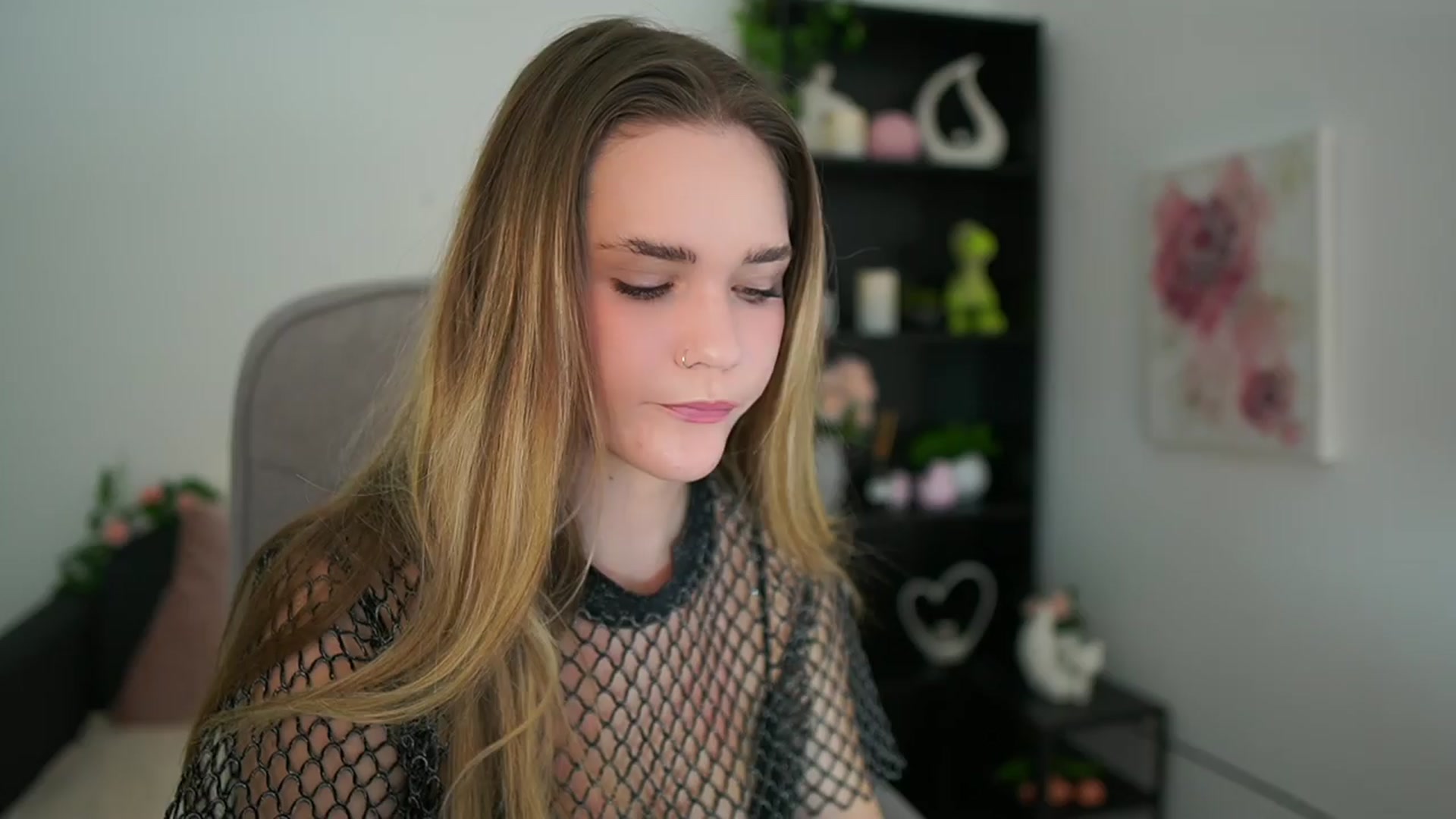 Gallery image thumbnail from Skyla_Novea_'s myfreecams stream on, 03/21/2024, 20:13 image 7 of 20