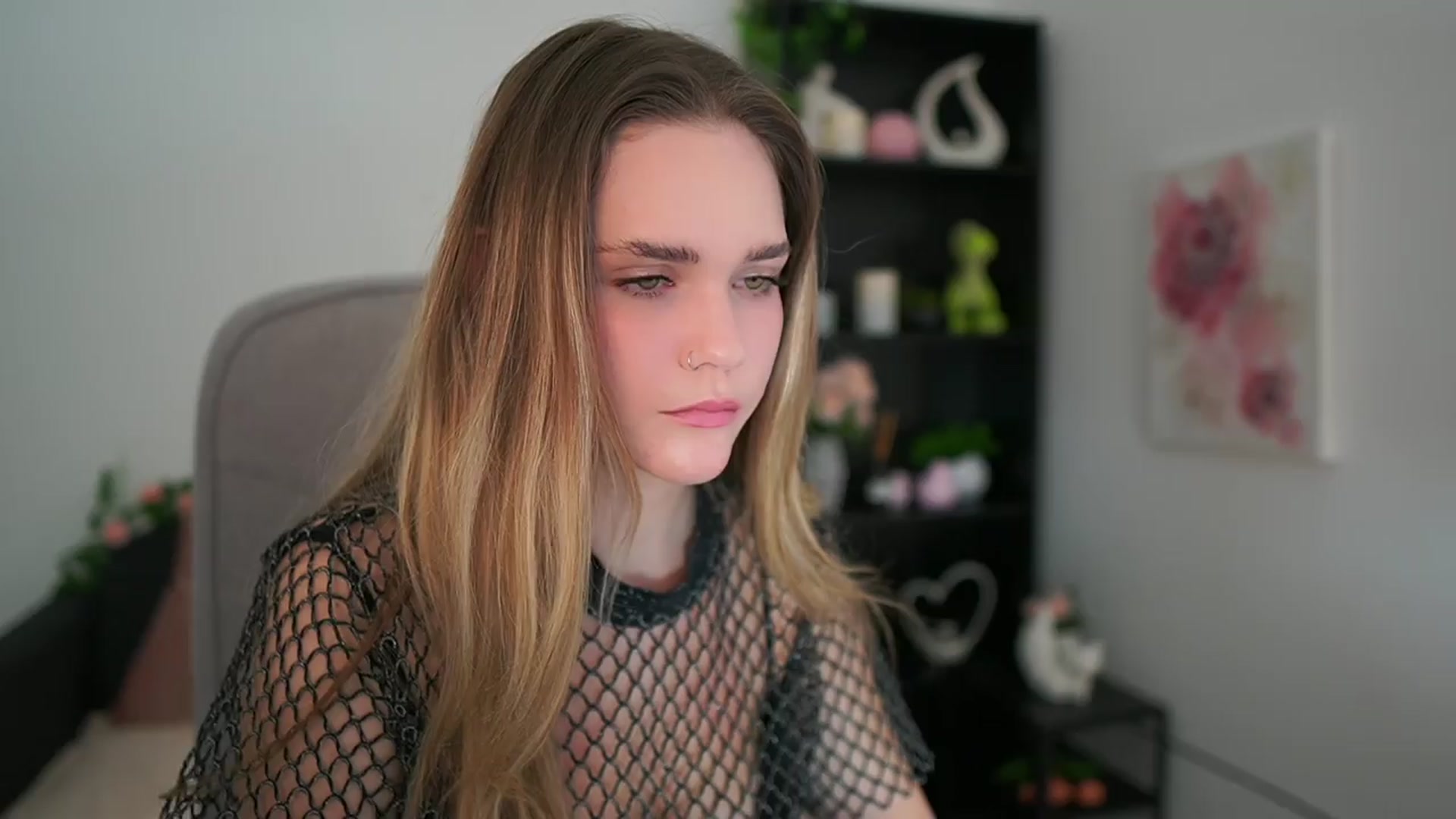 Gallery image thumbnail from Skyla_Novea_'s myfreecams stream on, 03/21/2024, 20:13 image 16 of 20