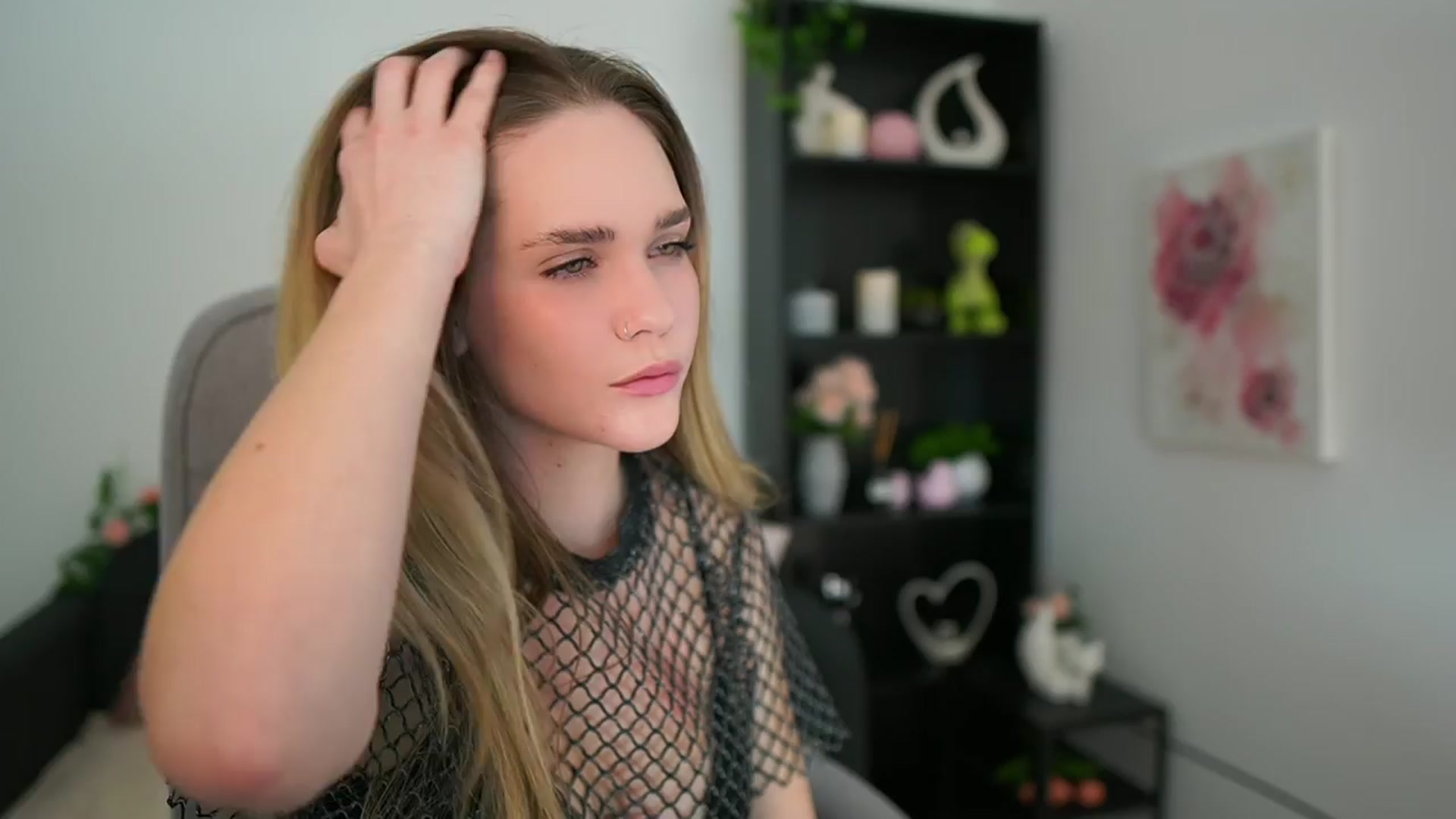 Gallery image thumbnail from Skyla_Novea_'s myfreecams stream on, 03/21/2024, 20:13 image 1 of 20