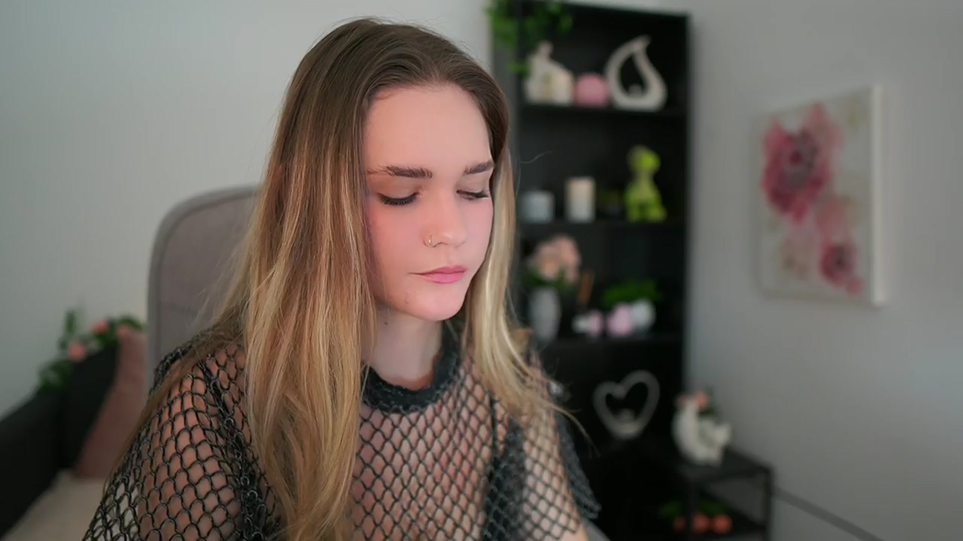 Gallery image thumbnail from Skyla_Novea_'s myfreecams stream on, 03/21/2024, 20:13 image 14 of 20