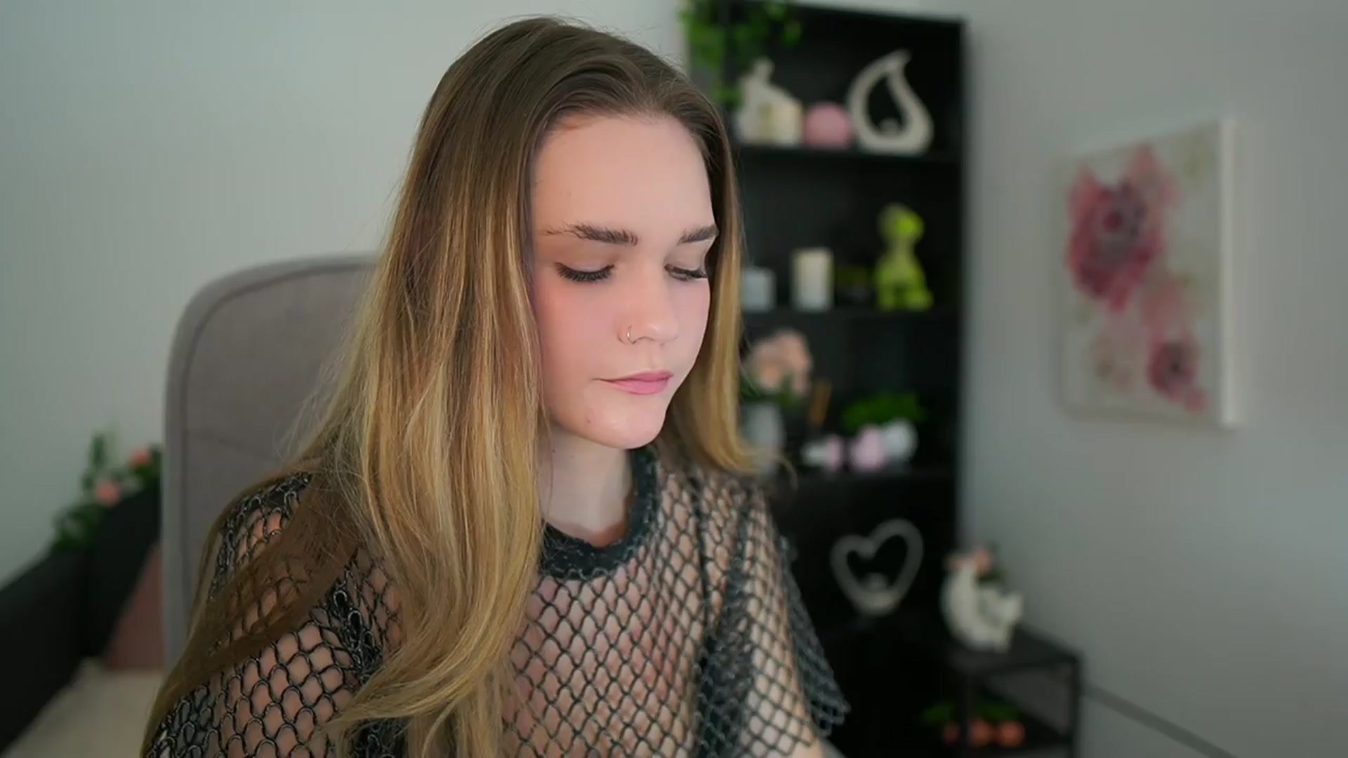 Gallery image thumbnail from Skyla_Novea_'s myfreecams stream on, 03/21/2024, 20:13 image 8 of 20