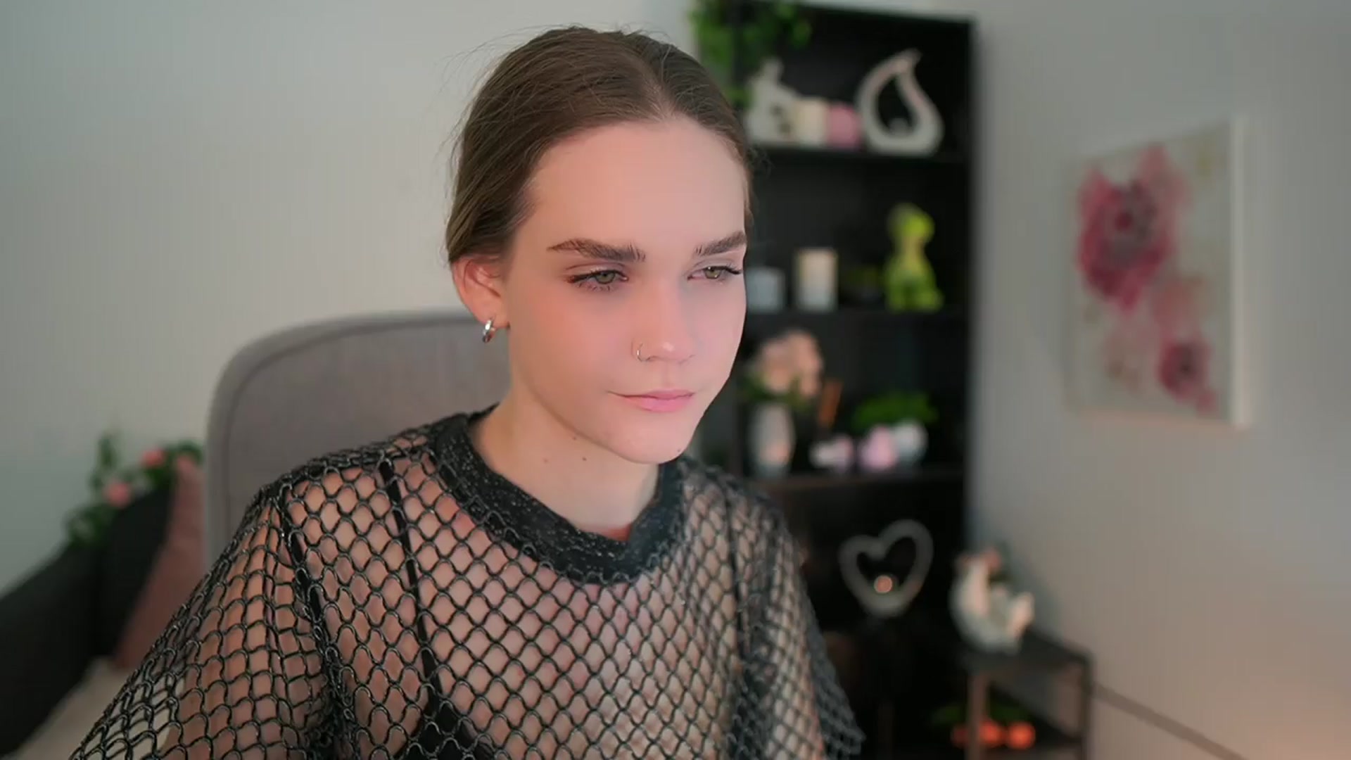 Gallery image thumbnail from Skyla_Novea_'s myfreecams stream on, 03/22/2024, 19:05 image 2 of 20