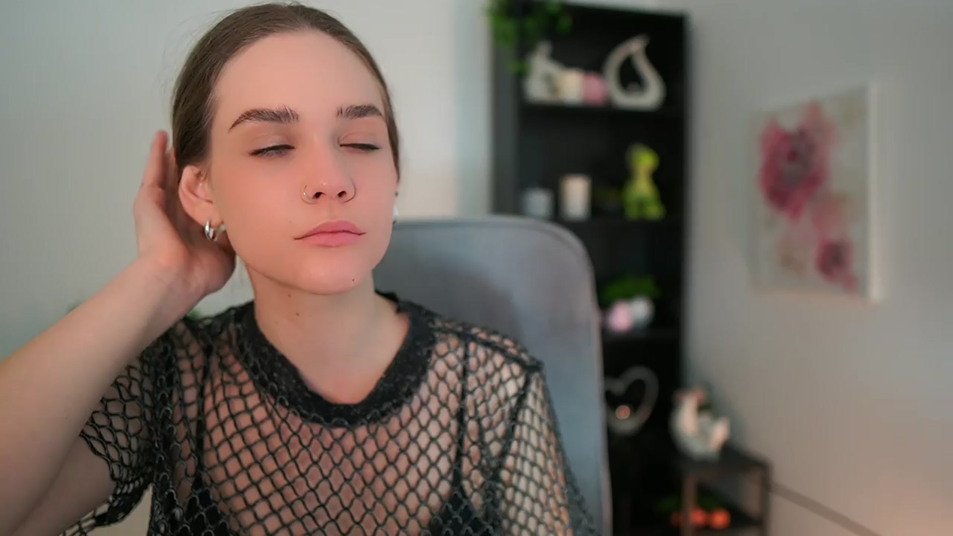 Gallery image thumbnail from Skyla_Novea_'s myfreecams stream on, 03/22/2024, 19:05 image 11 of 20