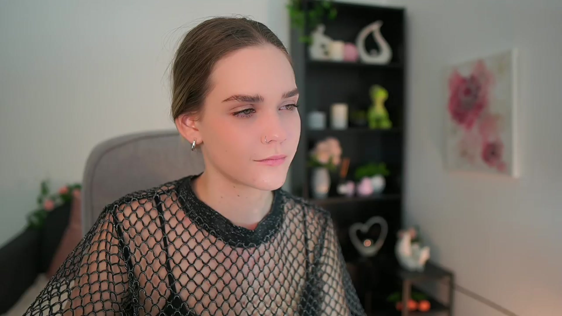 Gallery image thumbnail from Skyla_Novea_'s myfreecams stream on, 03/22/2024, 19:05 image 3 of 20