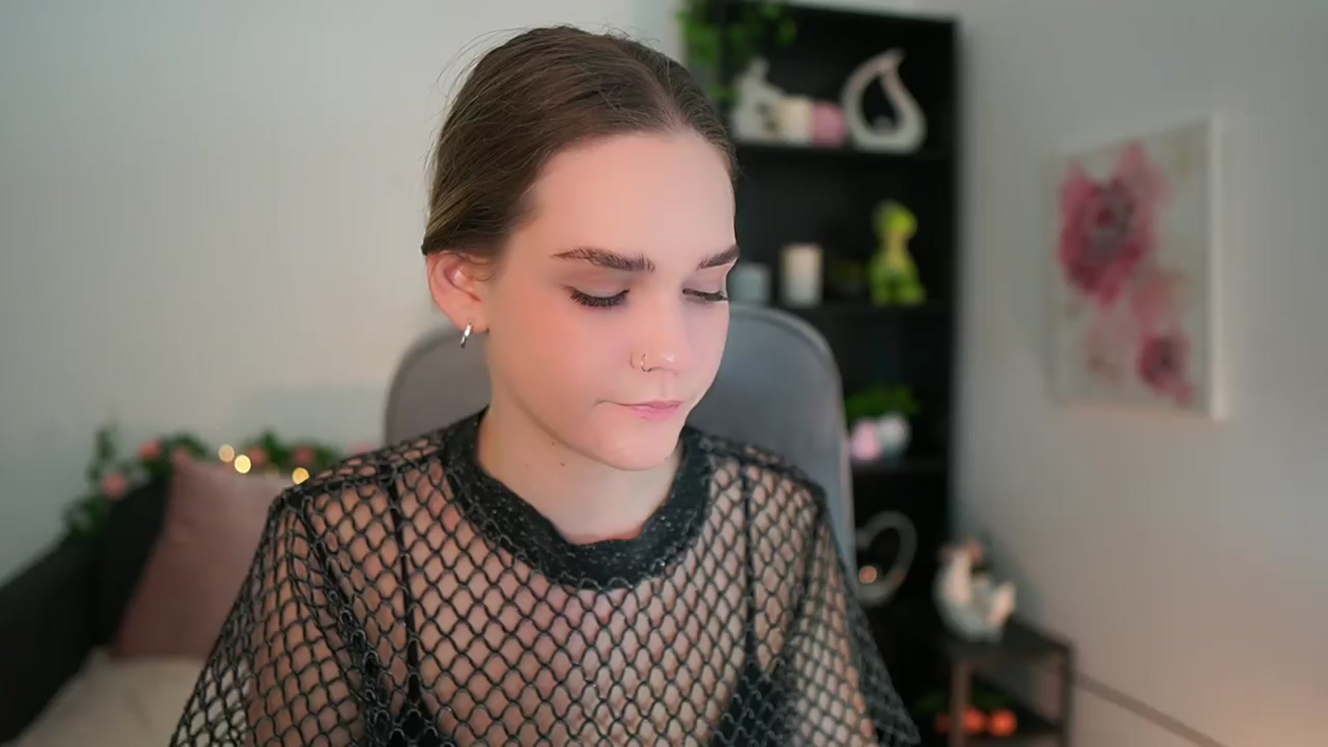 Gallery image thumbnail from Skyla_Novea_'s myfreecams stream on, 03/22/2024, 19:05 image 7 of 20