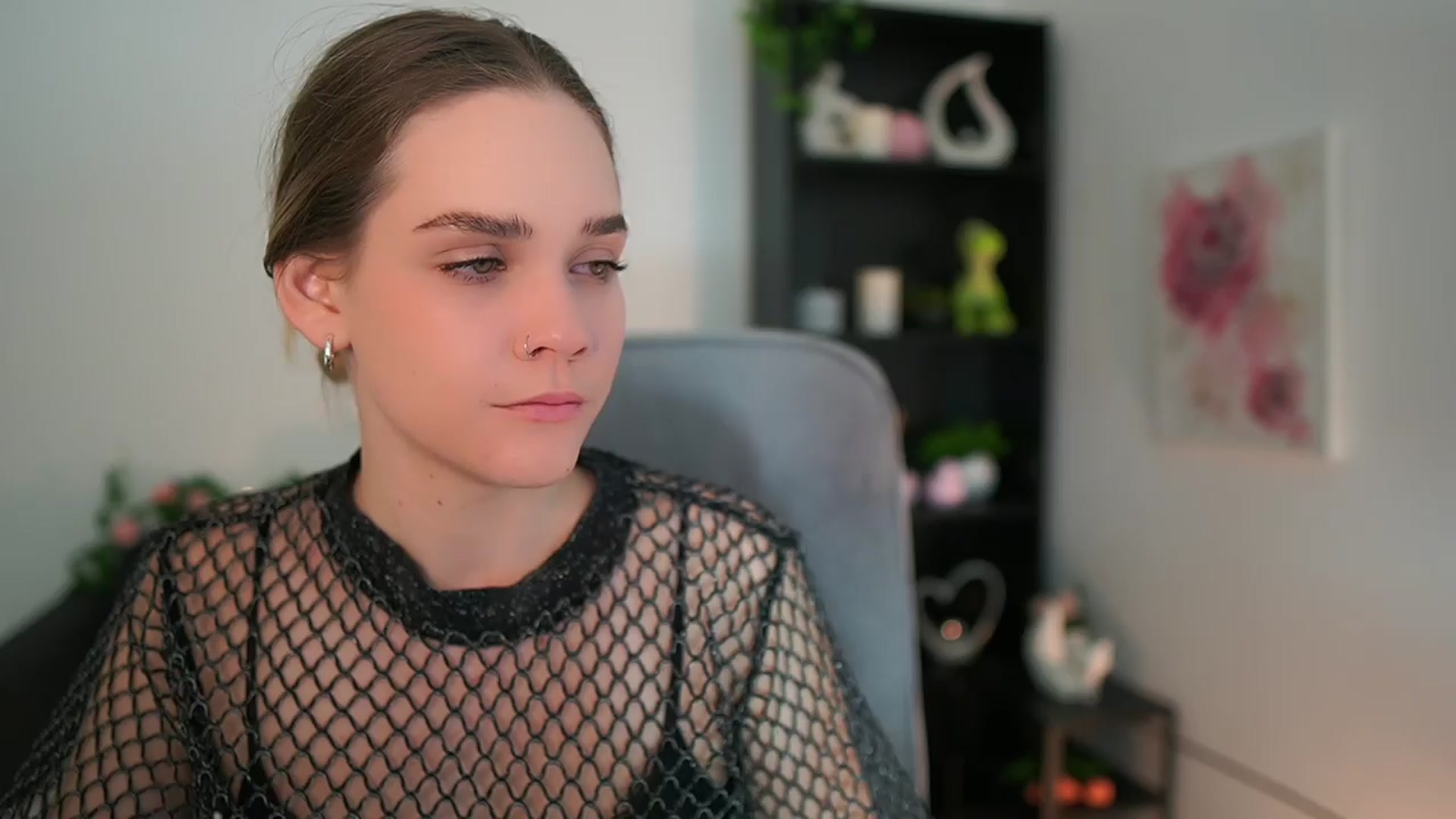 Gallery image thumbnail from Skyla_Novea_'s myfreecams stream on, 03/22/2024, 19:05 image 9 of 20