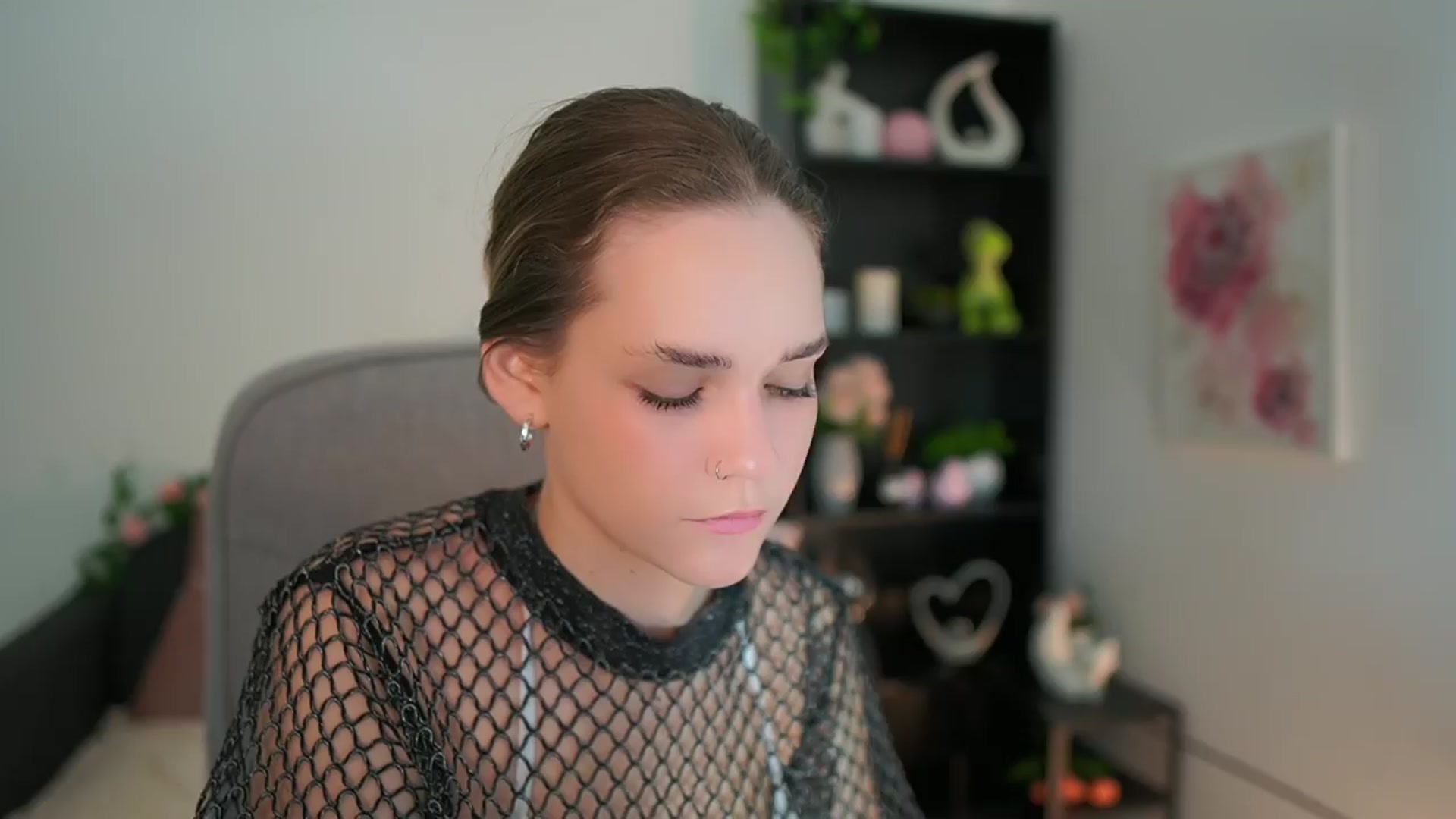 Gallery image thumbnail from Skyla_Novea_'s myfreecams stream on, 03/23/2024, 14:53 image 2 of 20