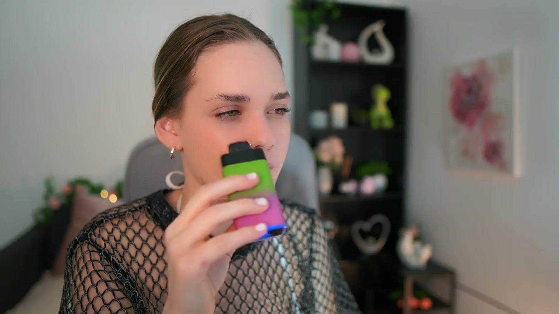 Gallery image thumbnail from Skyla_Novea_'s myfreecams stream on, 03/23/2024, 19:15 image 19 of 20